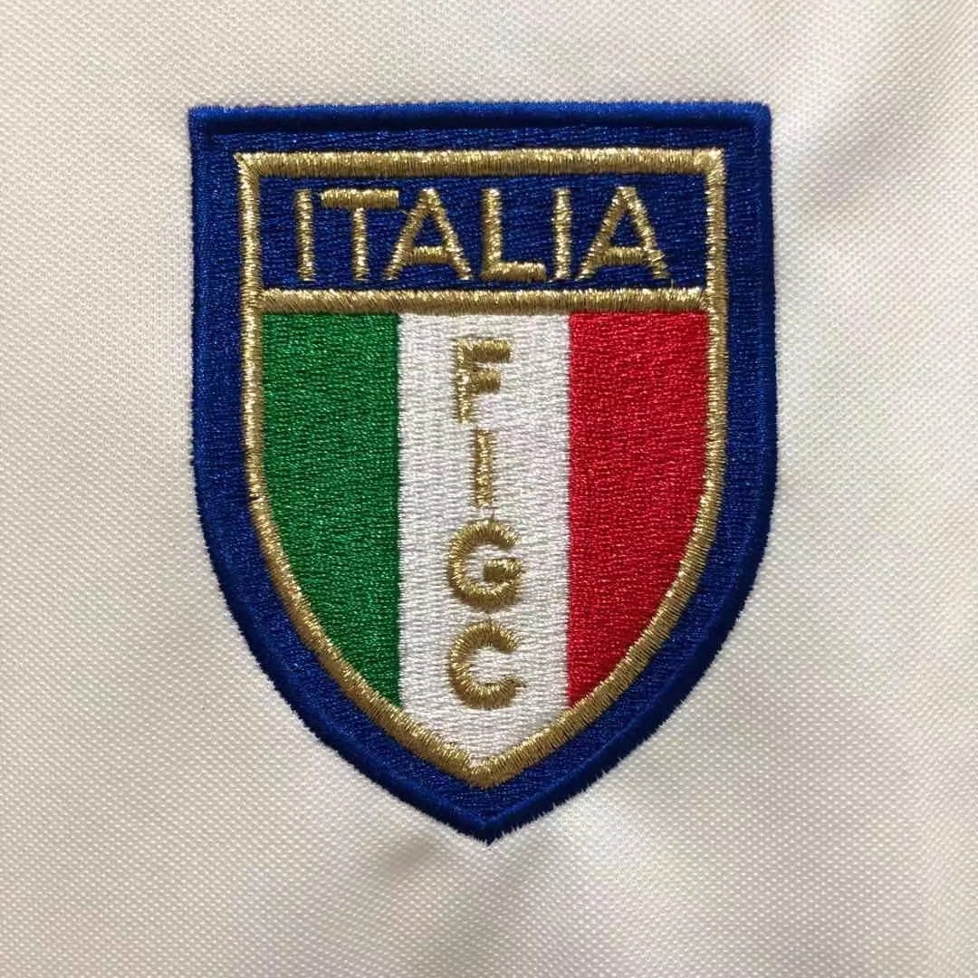 Retro Italy 1982 Away Stadium Jersey