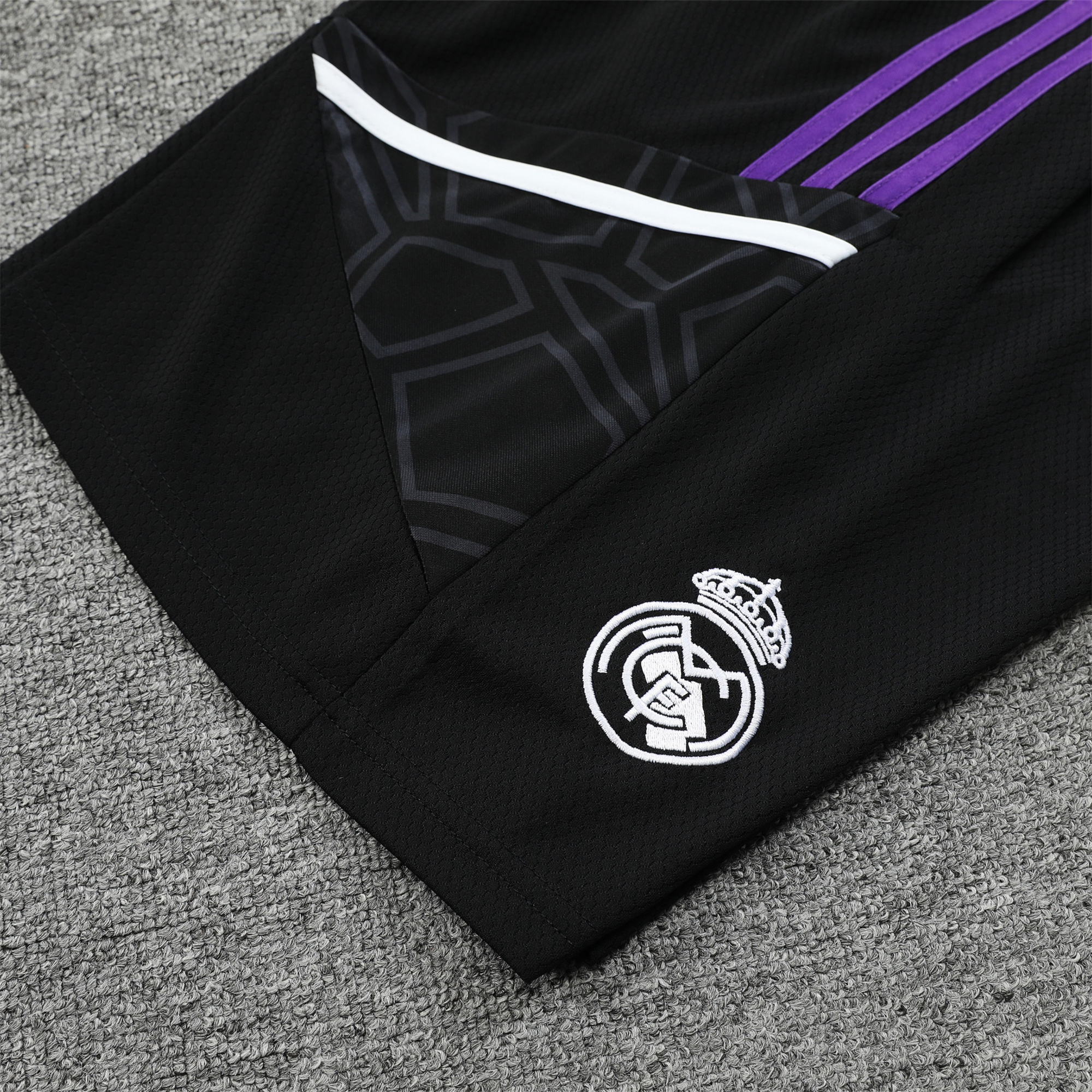 Real Madrid 23-24 Short-Sleeve Training Set - Purple