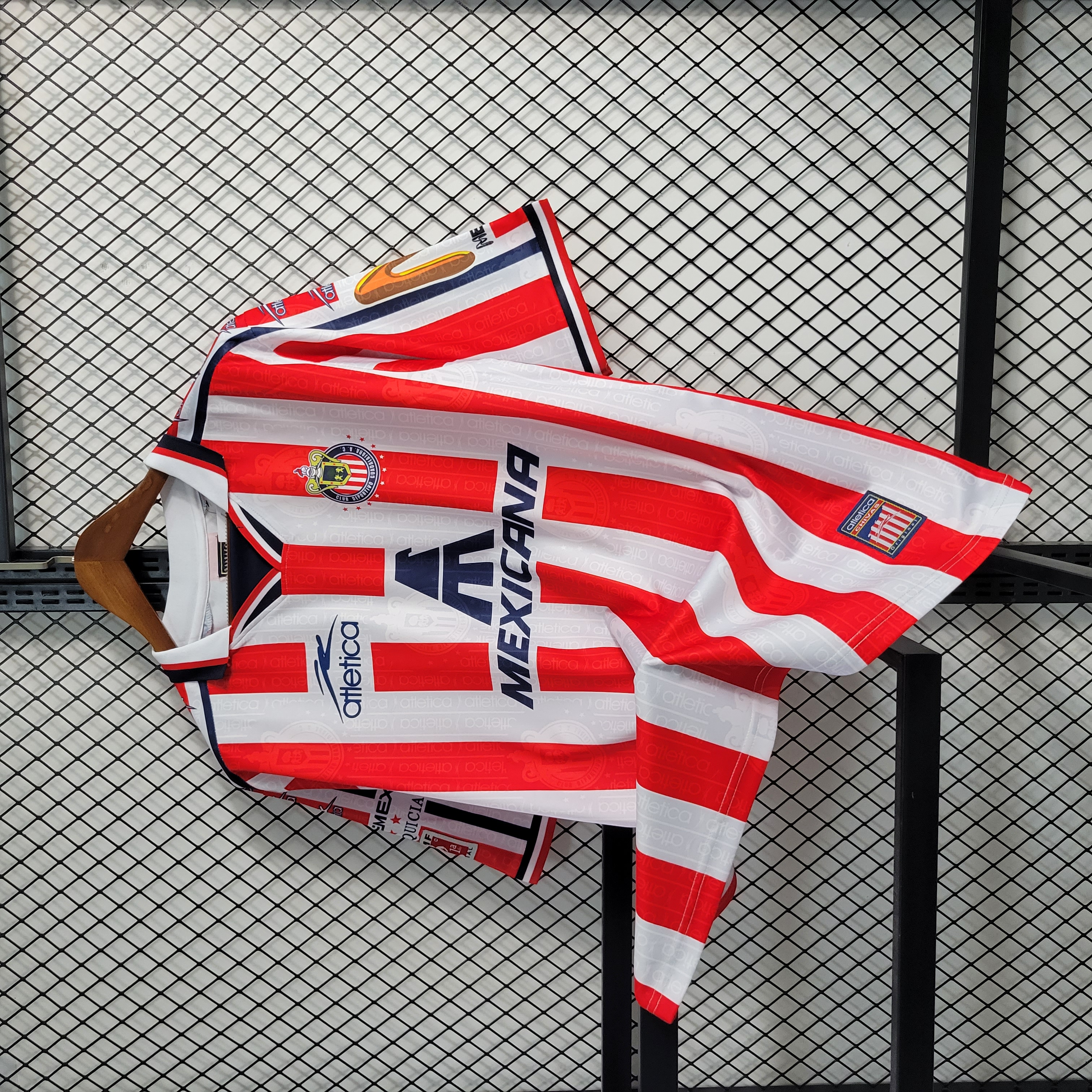 Retro Chivas de Guadalajara 06-07 Home Stadium Jersey