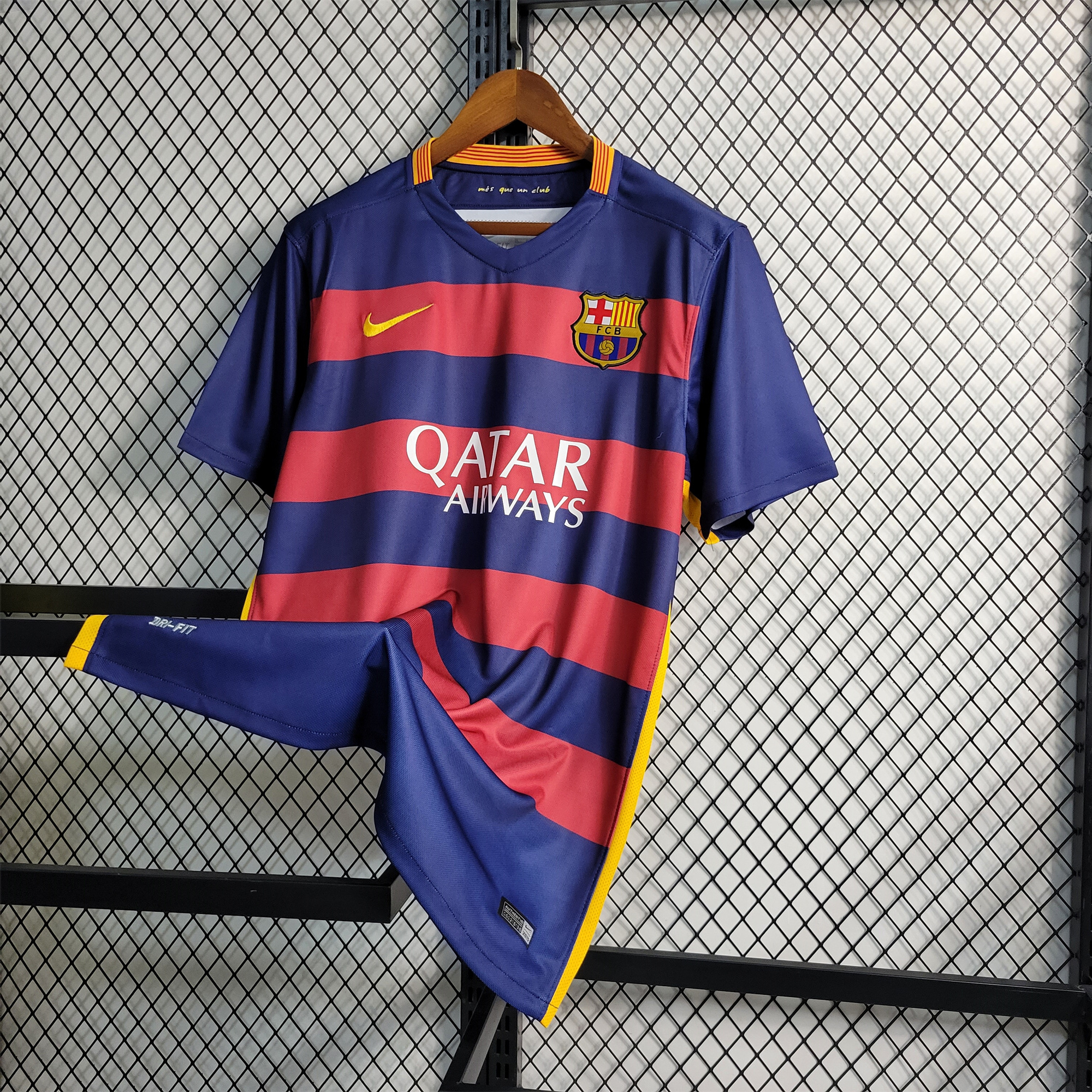 B.A.R.S.A Retro 15-16 Home Stadium Jersey