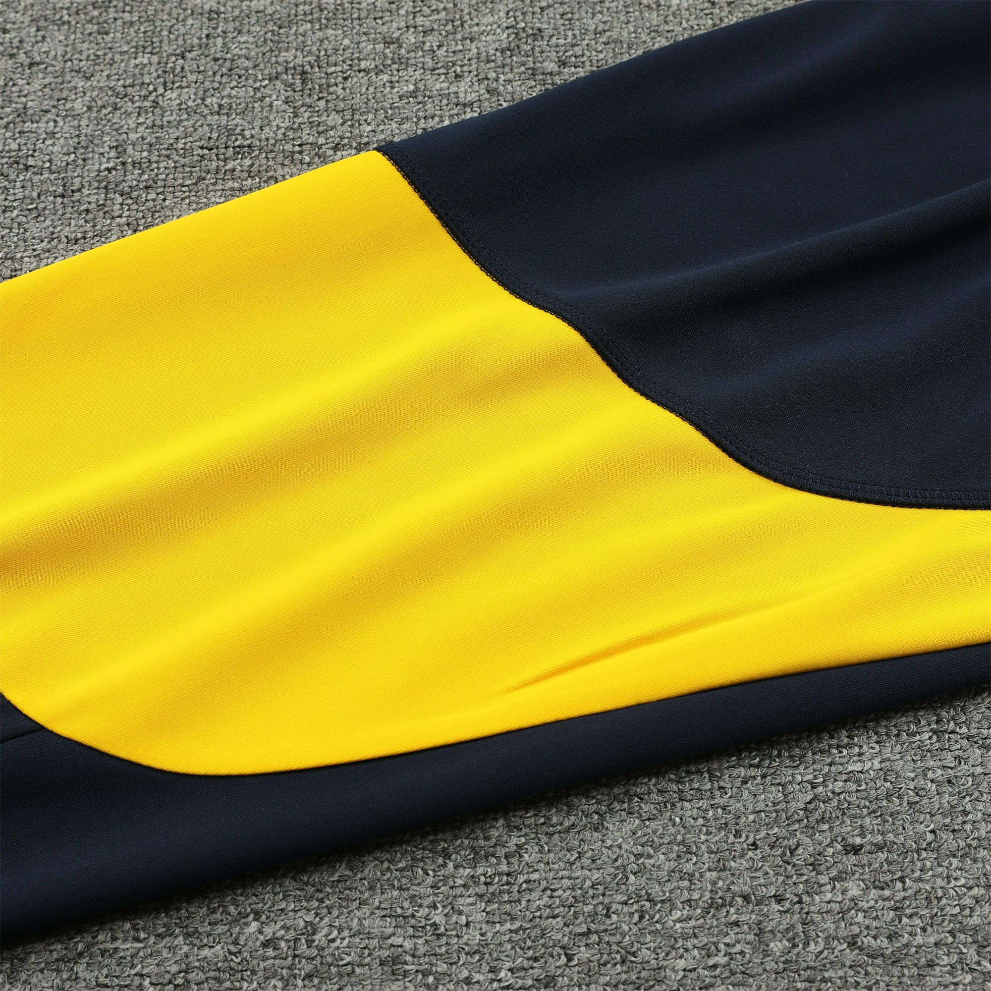 Real Madrid 23-24 Long Sleeve Training Set White