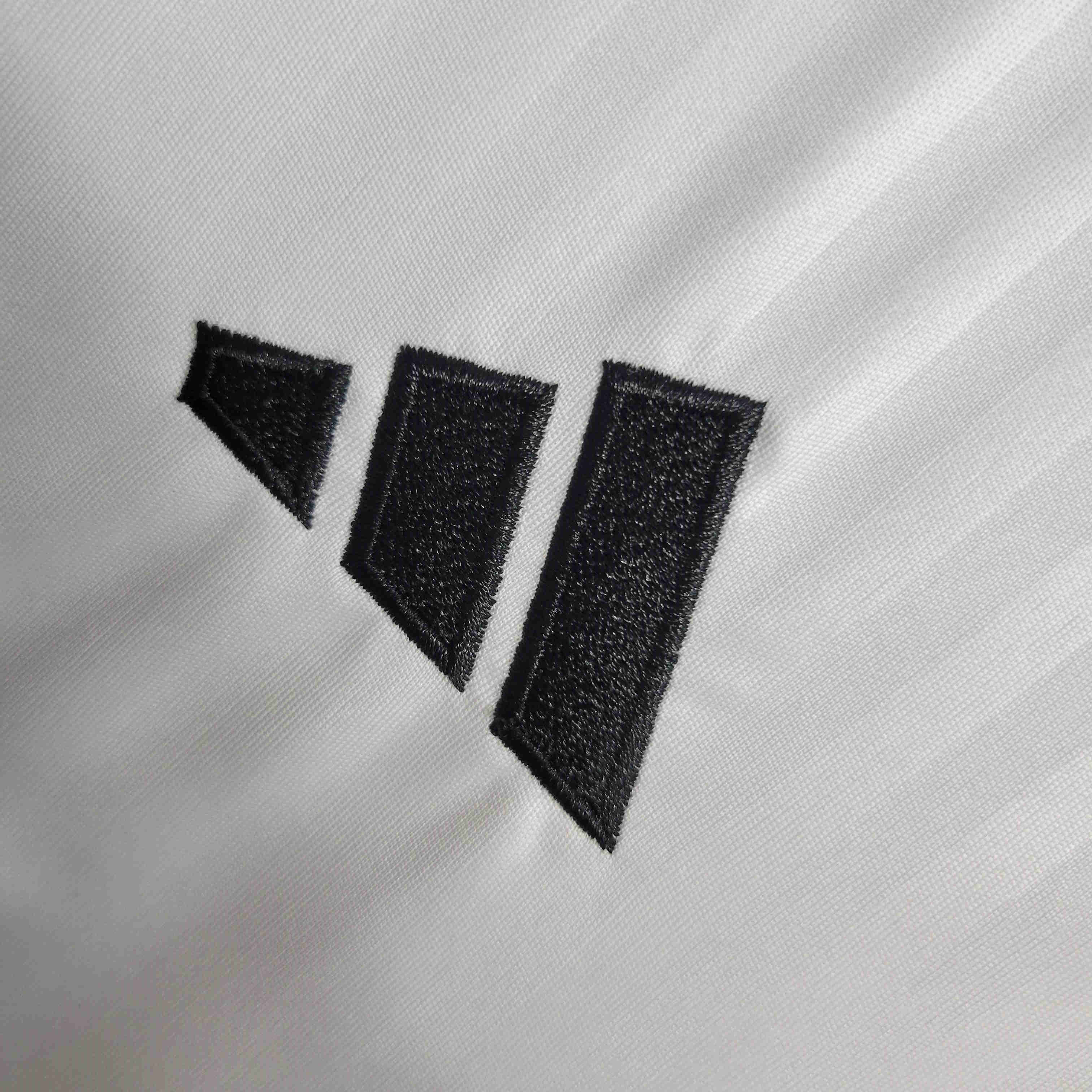 Fulham 23-24 Home Jersey - Fans Version