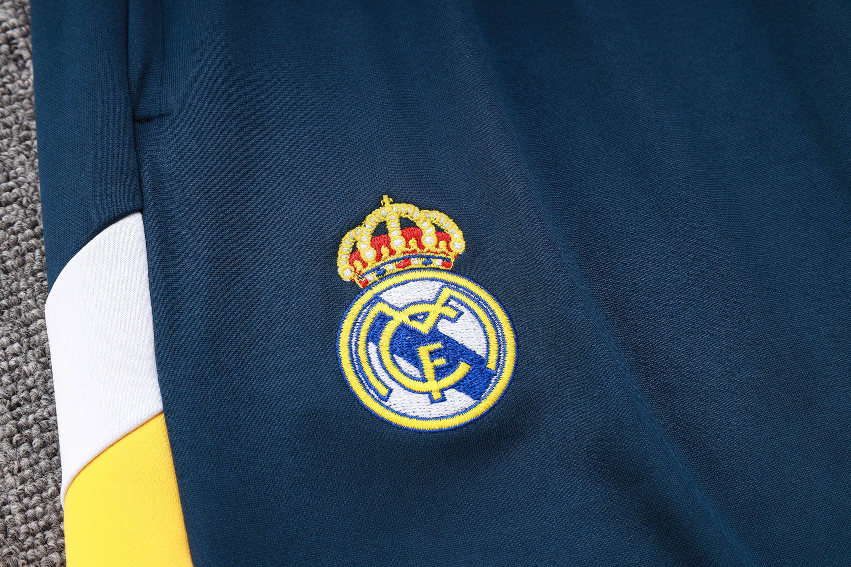 Real Madrid 23-24 Long Sleeve Training Set -Blue
