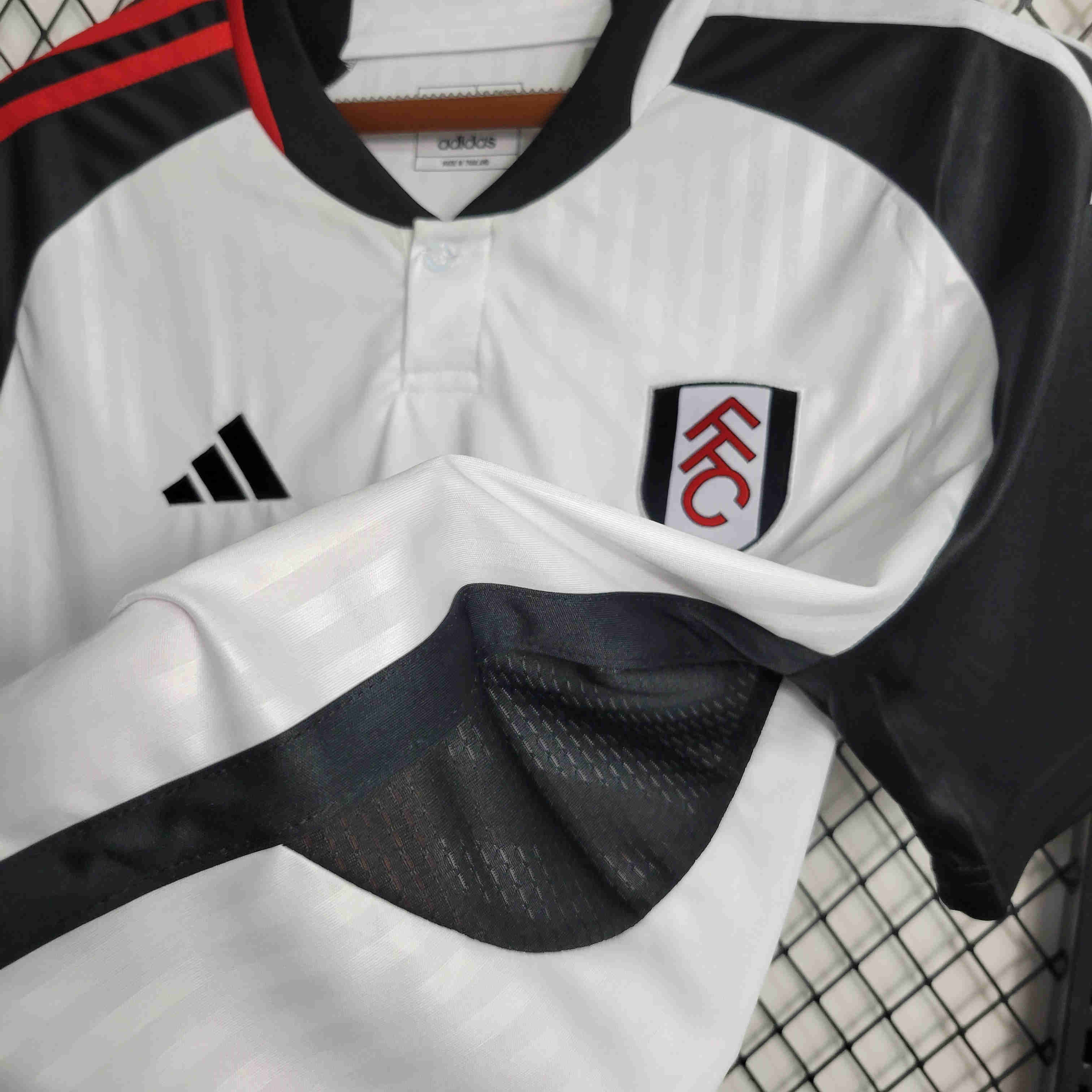Fulham 23-24 Home Jersey - Fans Version
