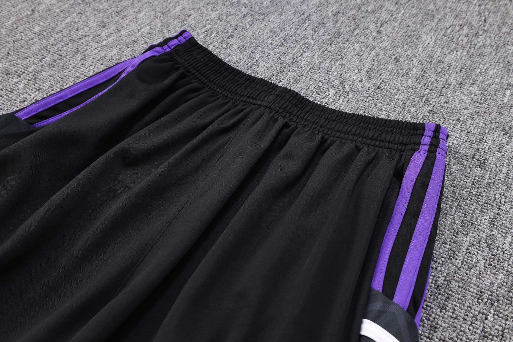 Real Madrid 23-24 Purple Training Vest Suit
