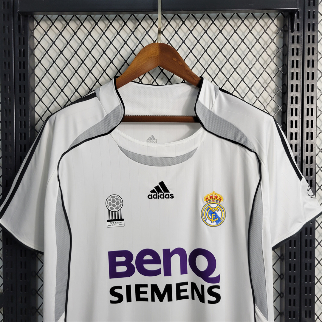 Real Madrid Retro 06-07 Home Stadium Jersey