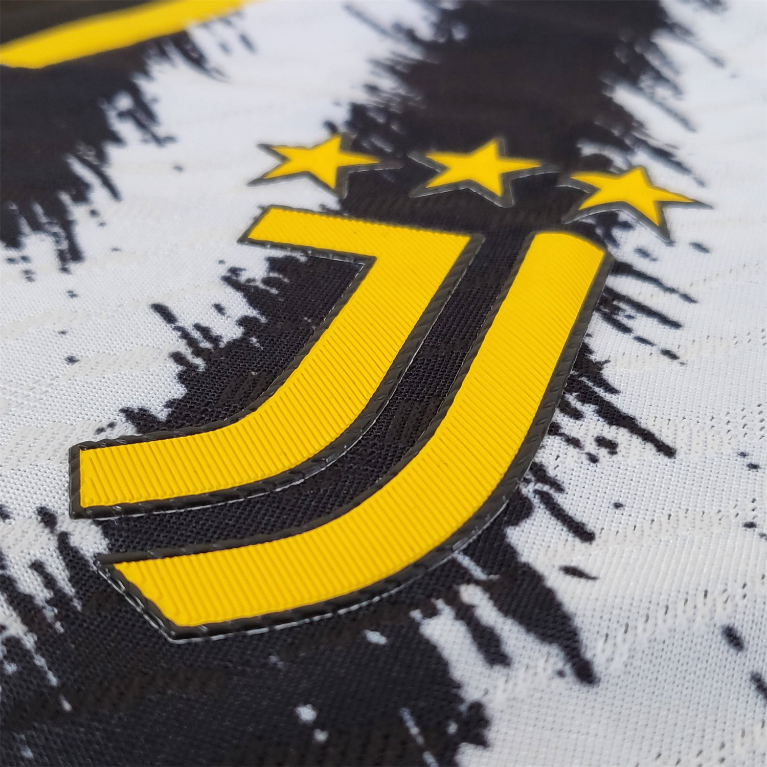 23/24 Juventus Home Jersey - Player Version