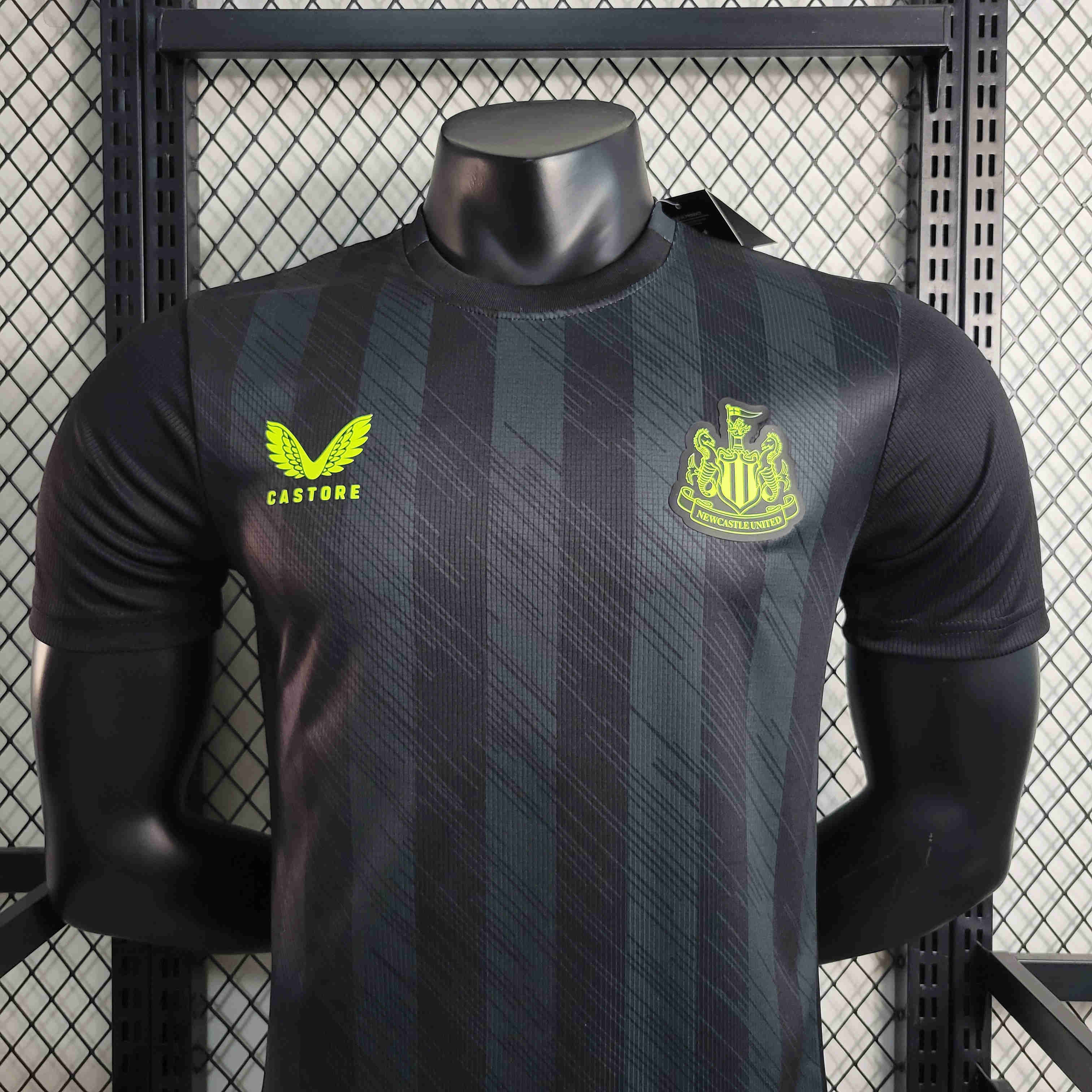 Newcastle United 23-24 Training Jersey - Player Version
