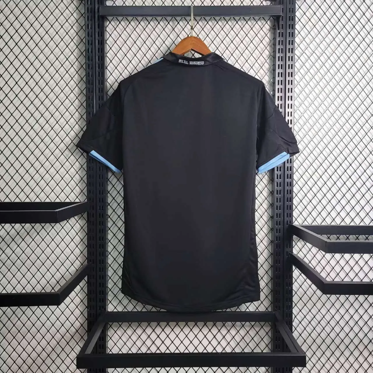 Retro Real Madrid 09-10 Away Stadium Jersey