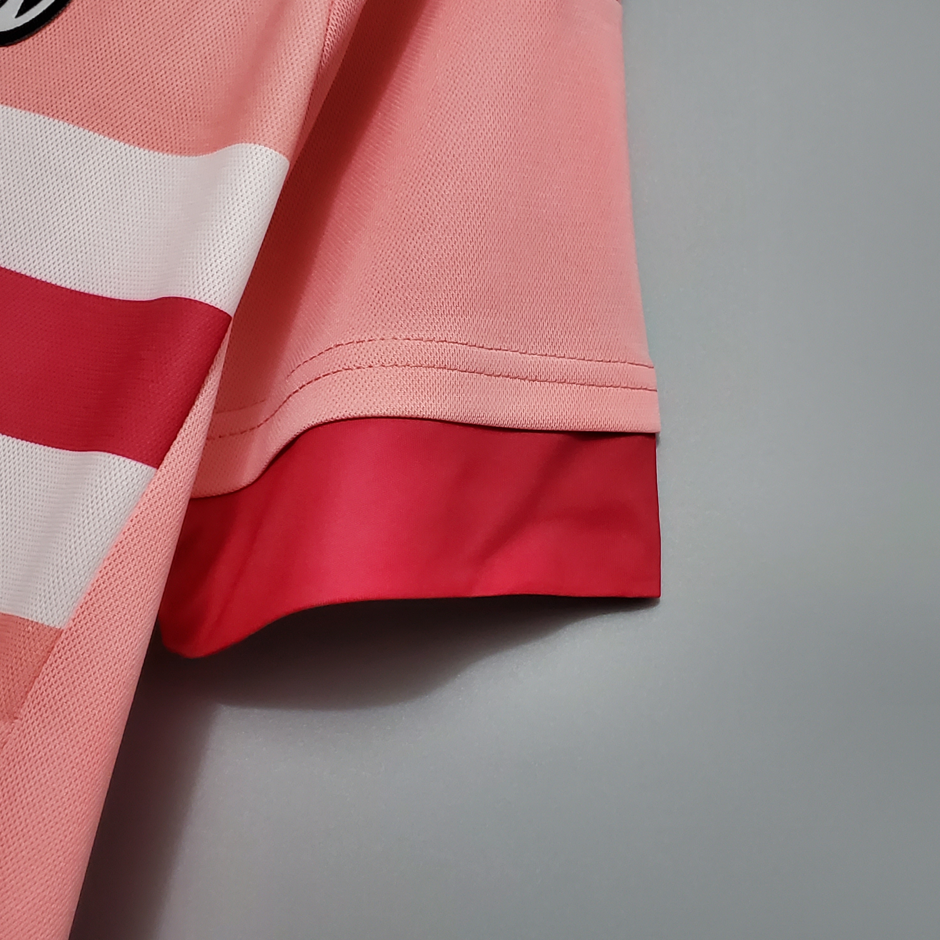 Retro Juventus 2015-16 Away Stadium Jersey