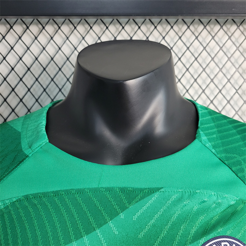 23/24 Paris Saint-Germain PSG Green Goalkeeper Jersey - Player Version