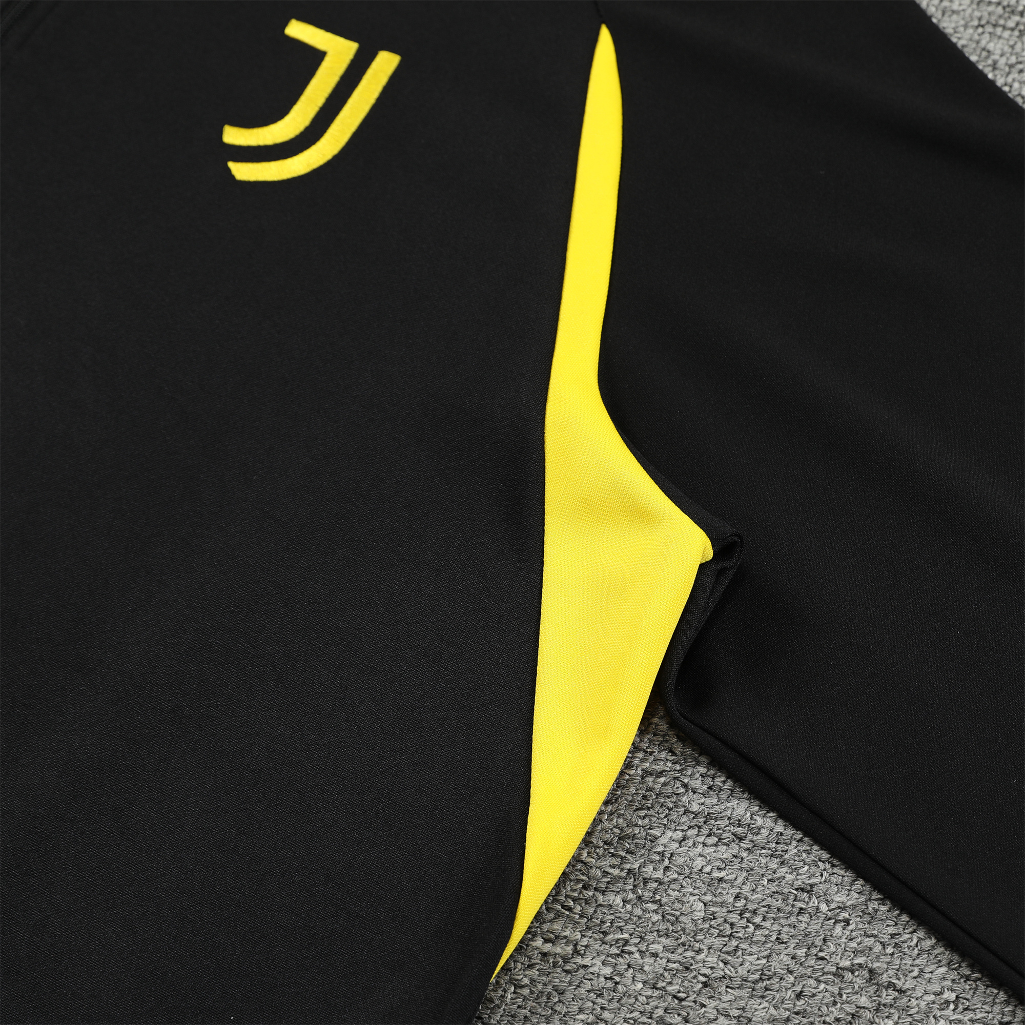 Juventus 23-24 Long Sleeve Training Set Black