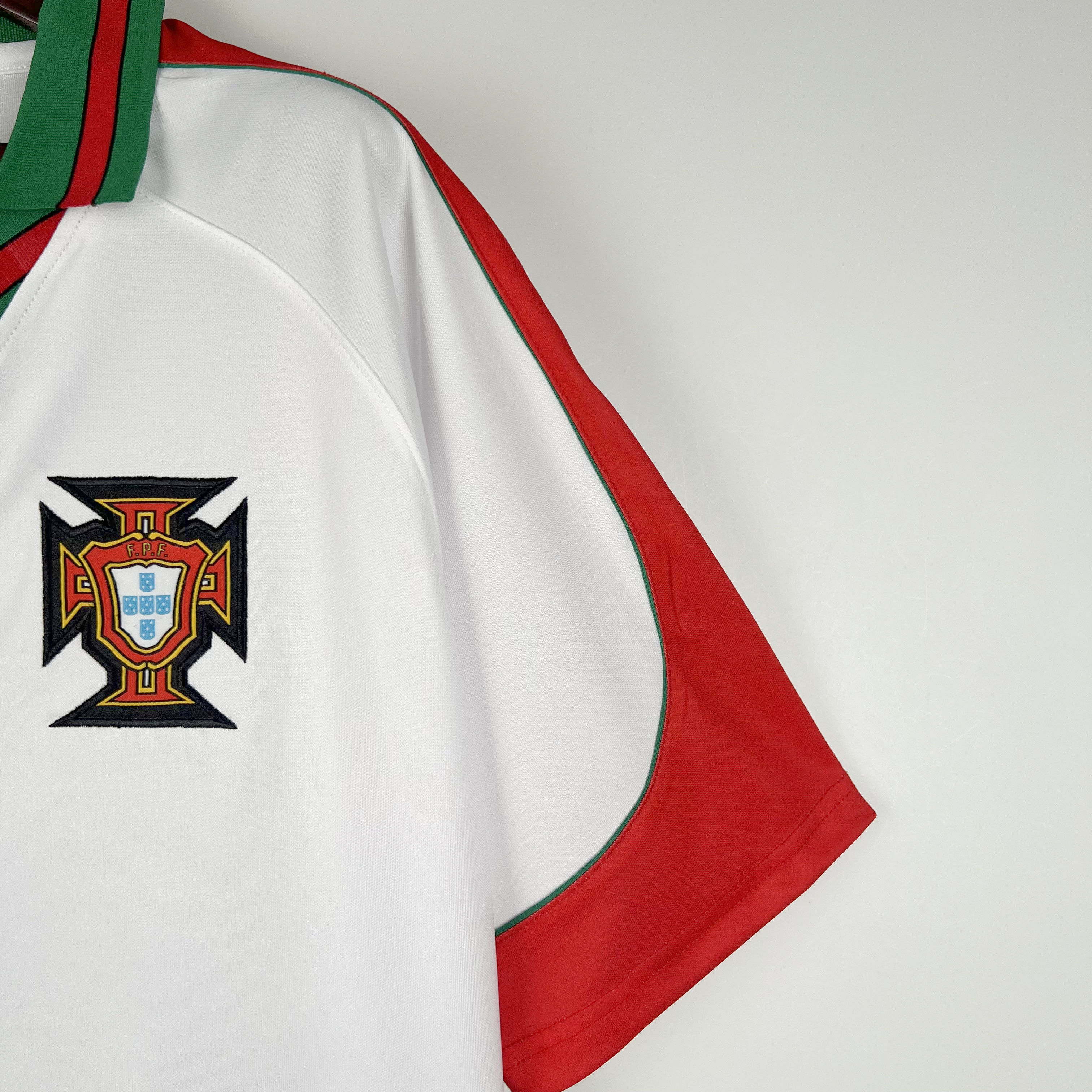 Retro Portugal 1996-97 Away Stadium Jersey