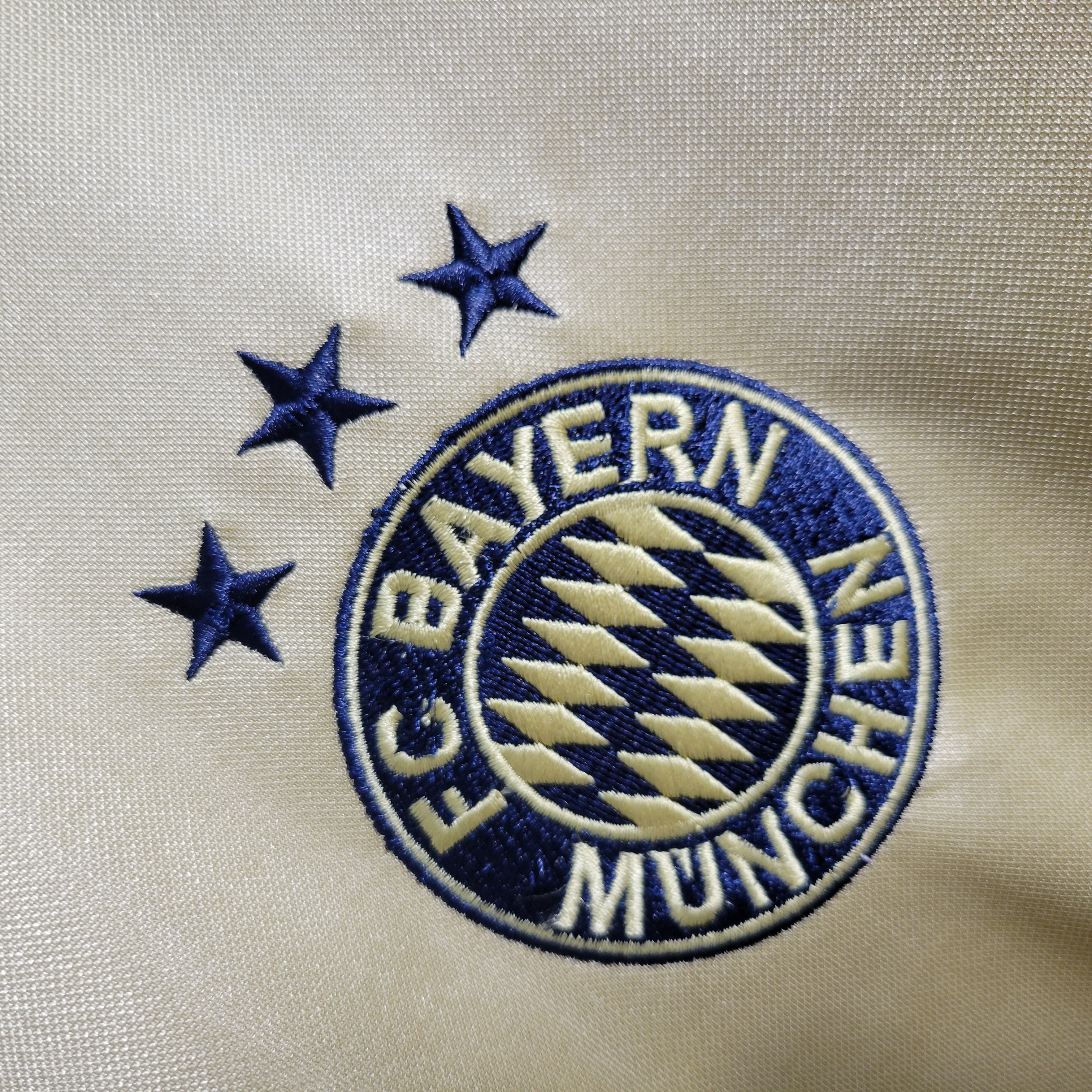 Bayern Munich Retro 04-05 Away Shirt