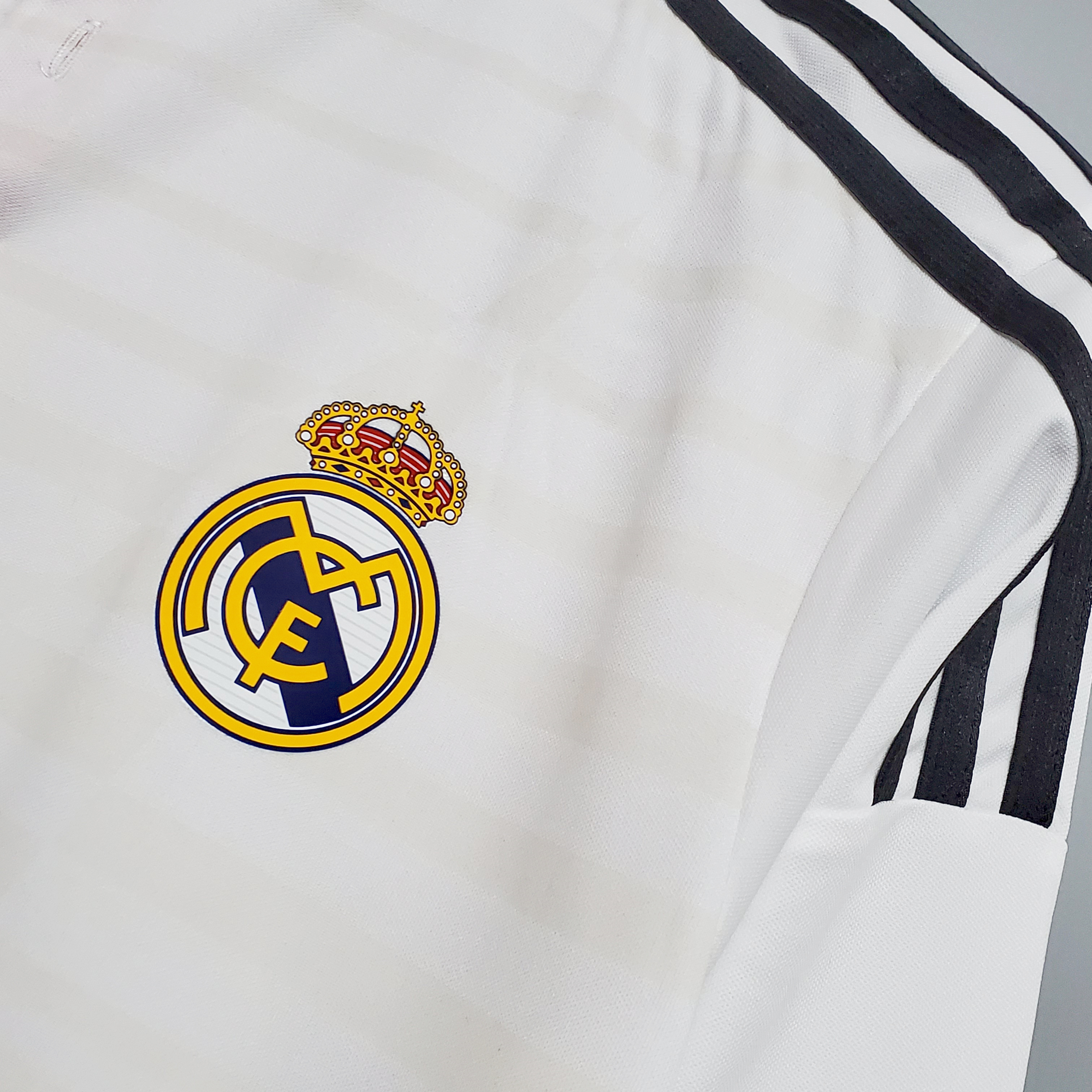 Retro Real Madrid 14-15 Home Stadium Long Sleeve Jersey