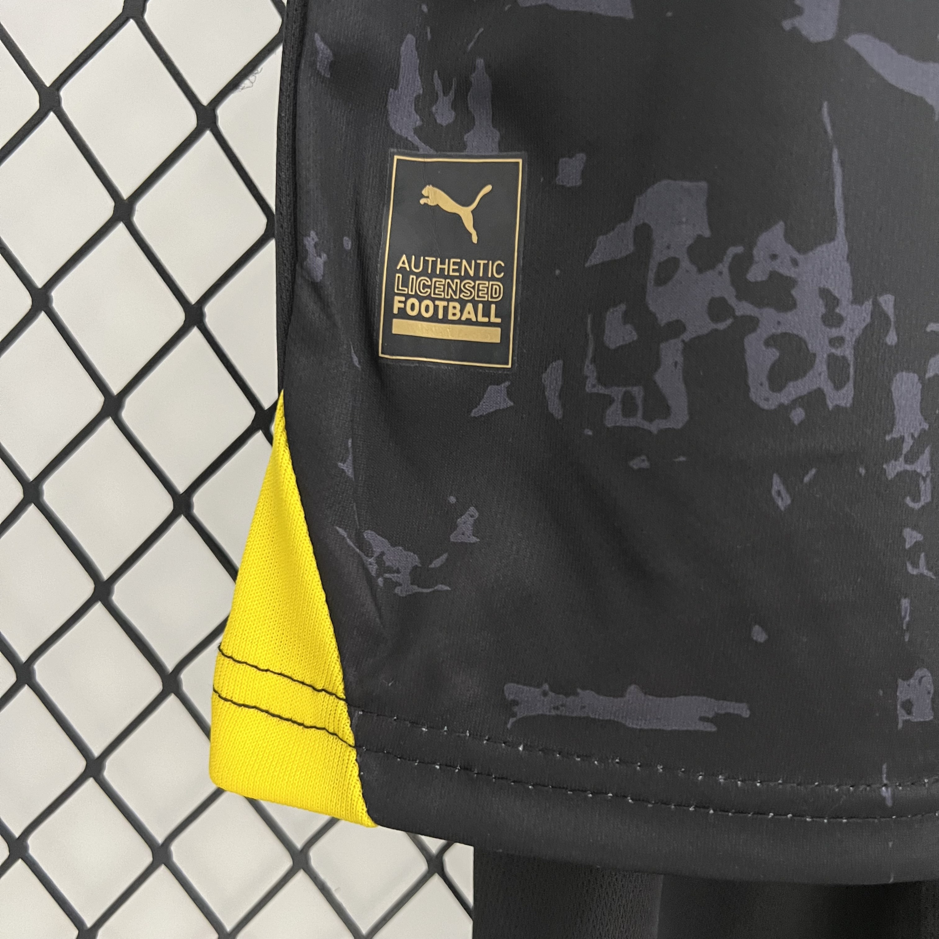 Dortmund 23-24 Away Kids Kit