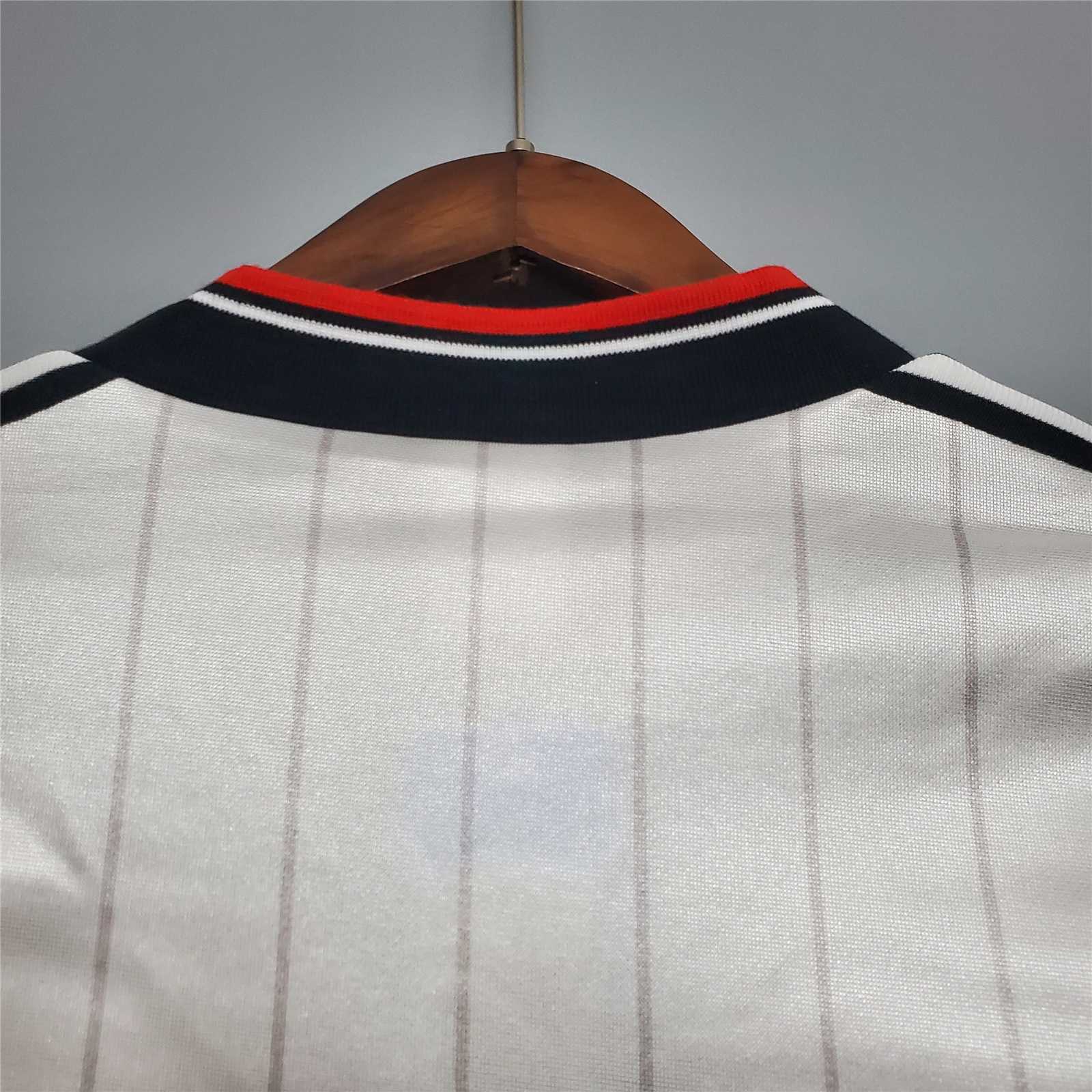 Manchester United Retro 82-83 Away Jersey