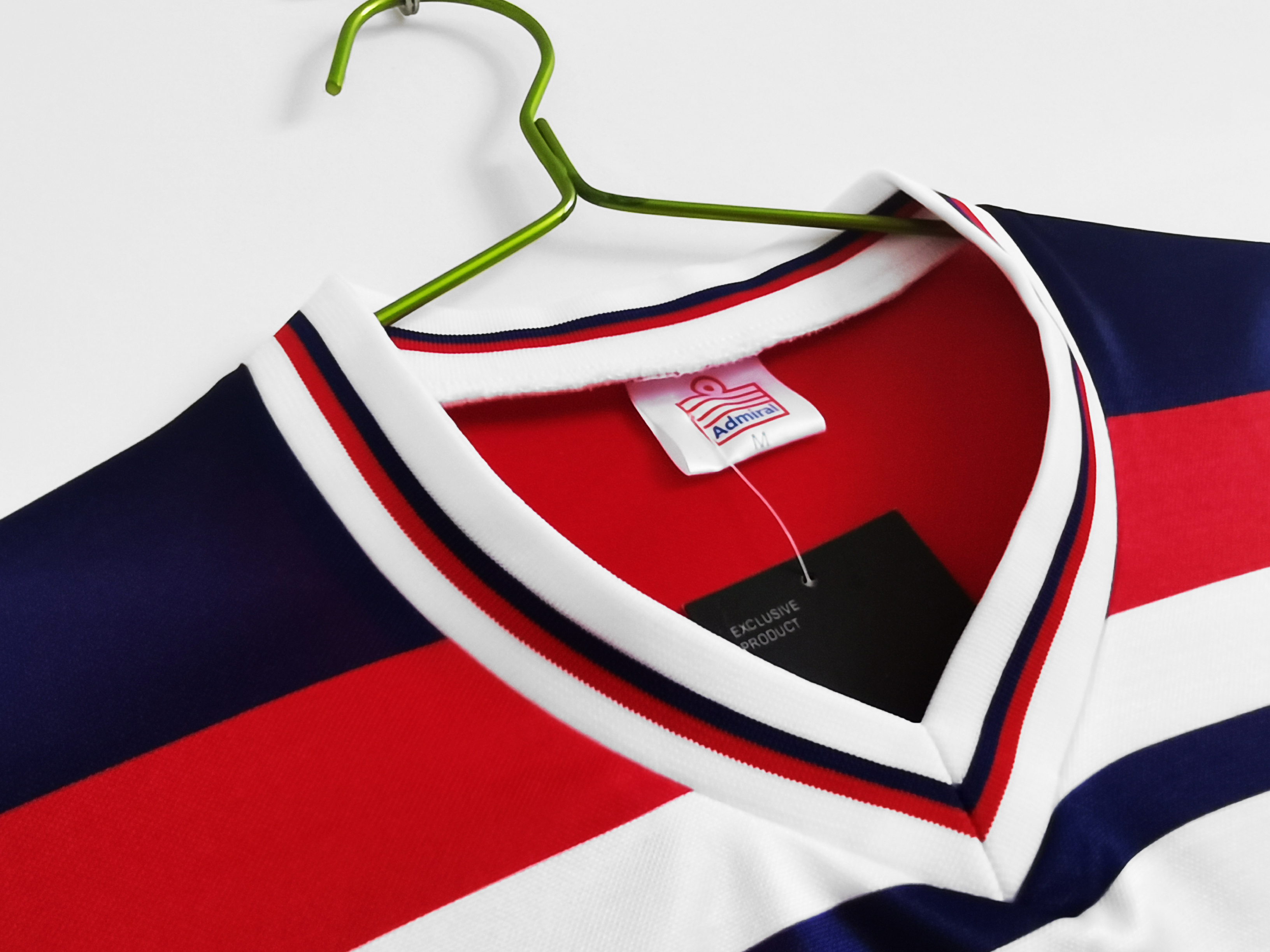Retro England 1982 Away Stadium Jersey
