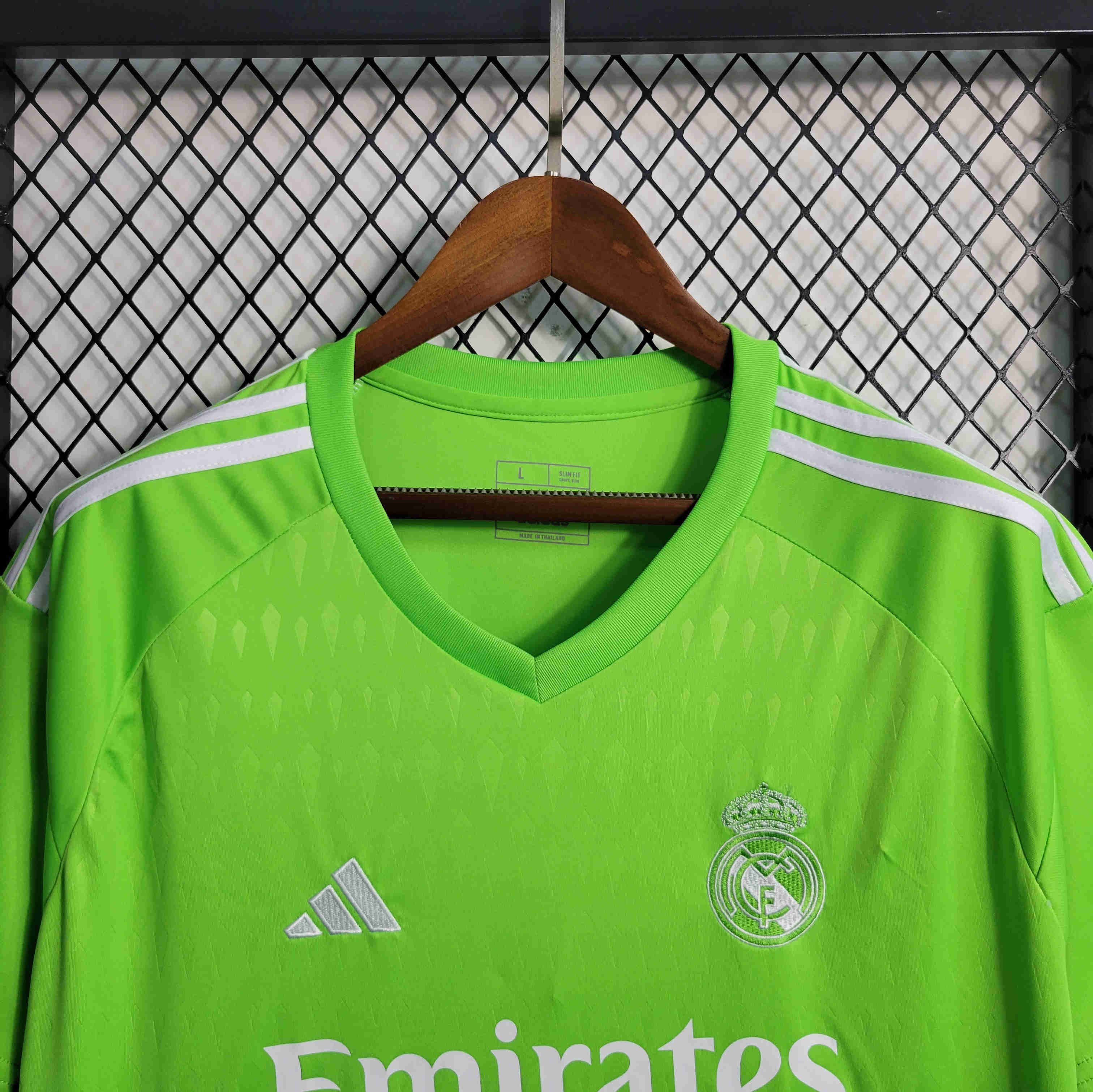 Real Madrid 23/24 Goalkeeper Green Jersey - Fans Version