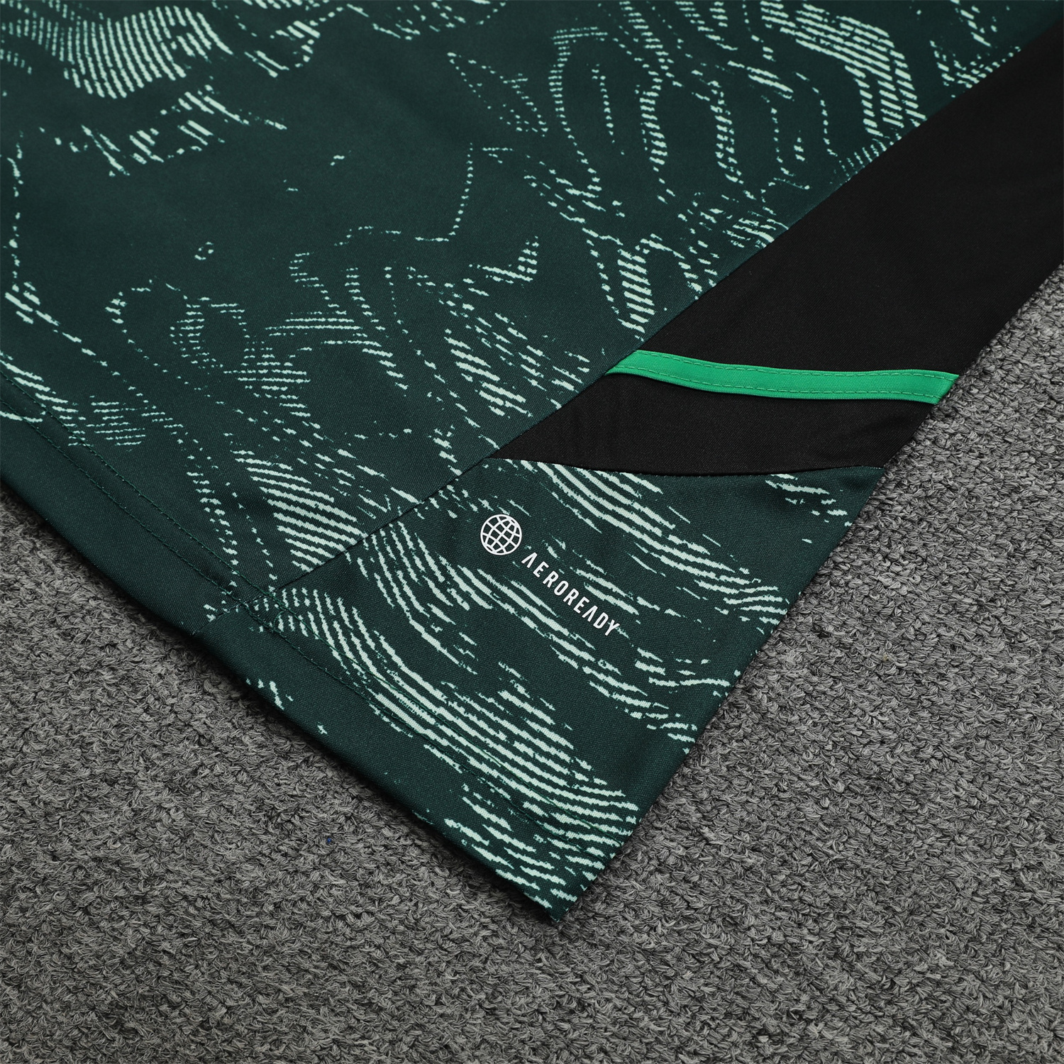 Real Madrid 23-24 Green Training Vest Suit
