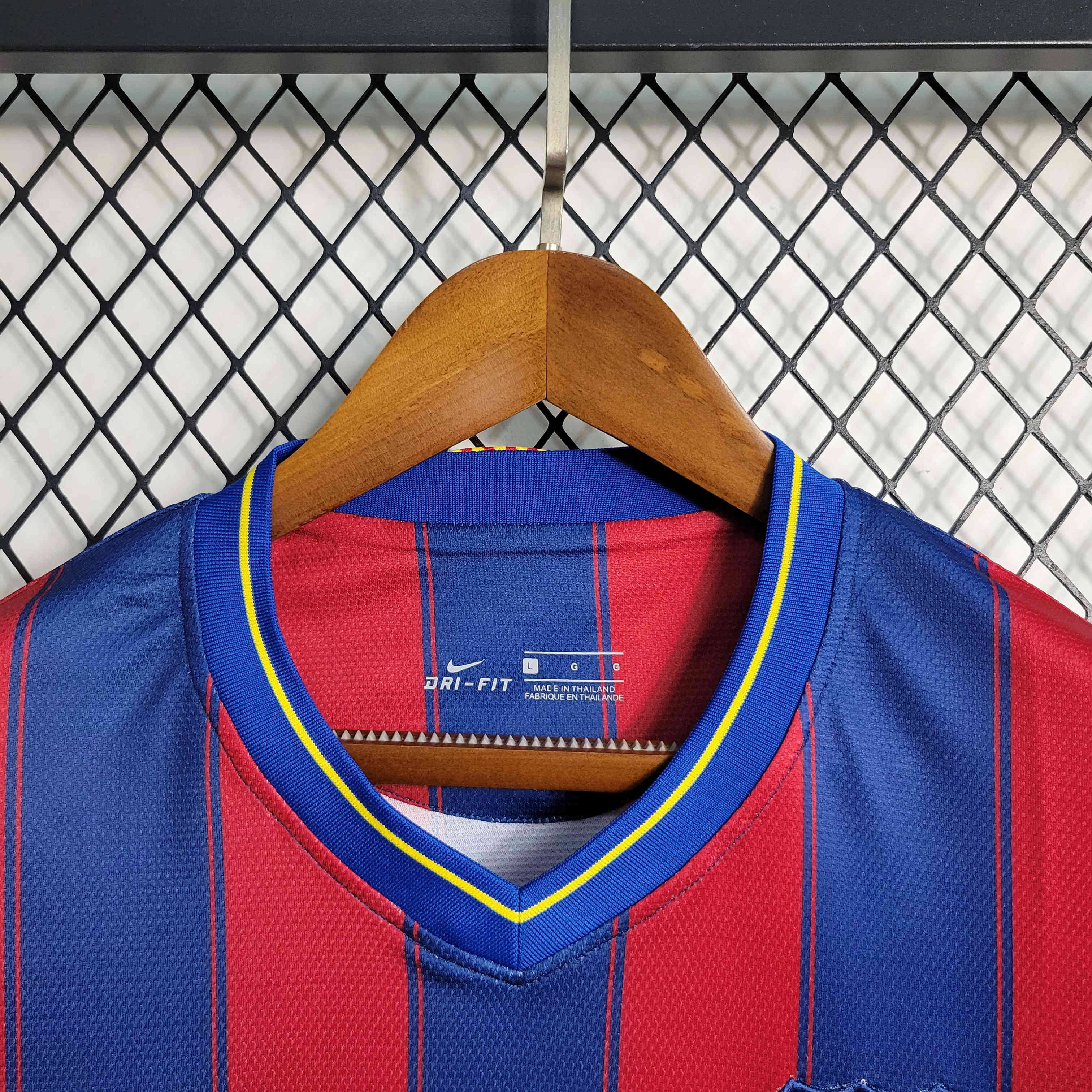 B.A.R.S.A Retro 09-10 Home Stadium Jersey