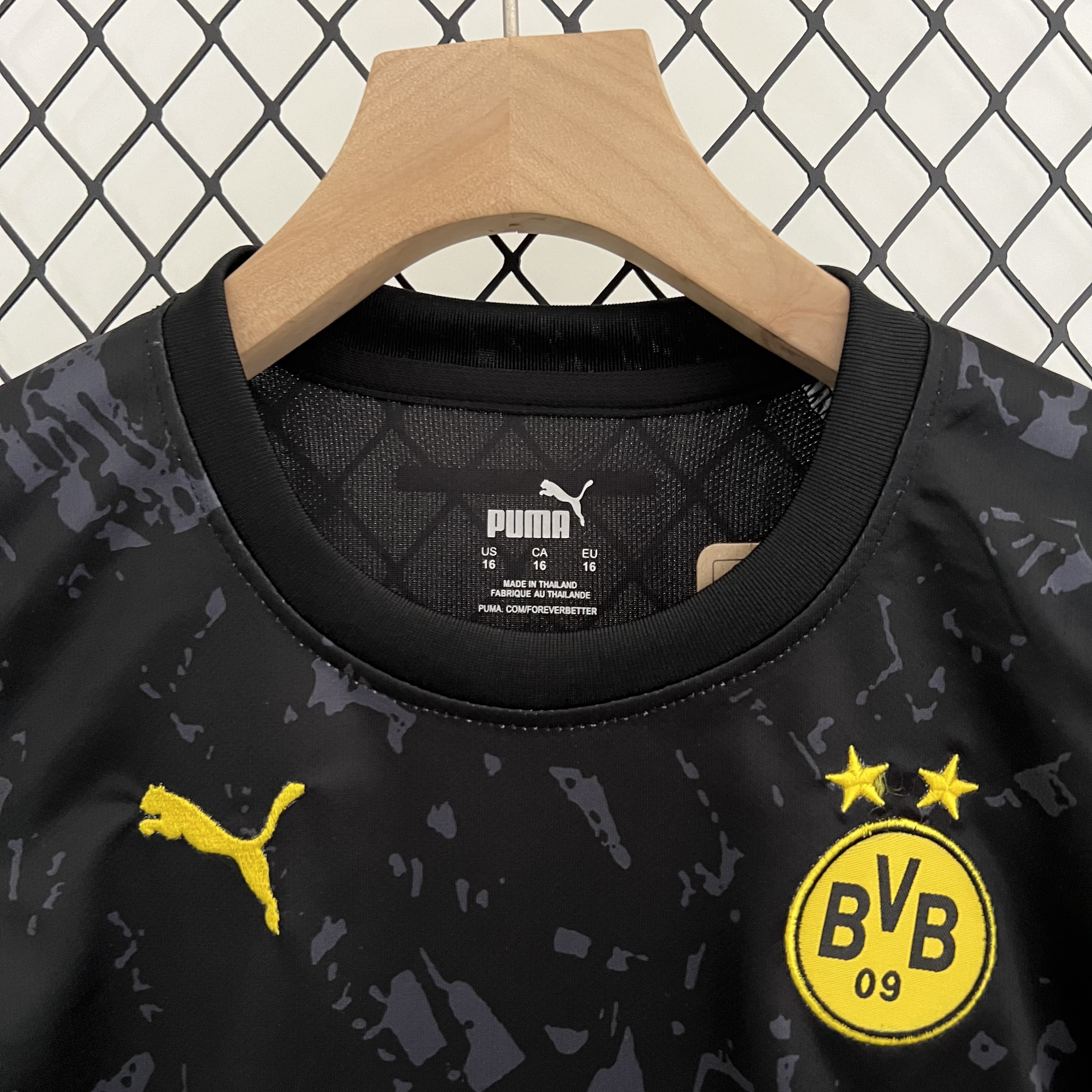 Dortmund 23-24 Away Kids Kit