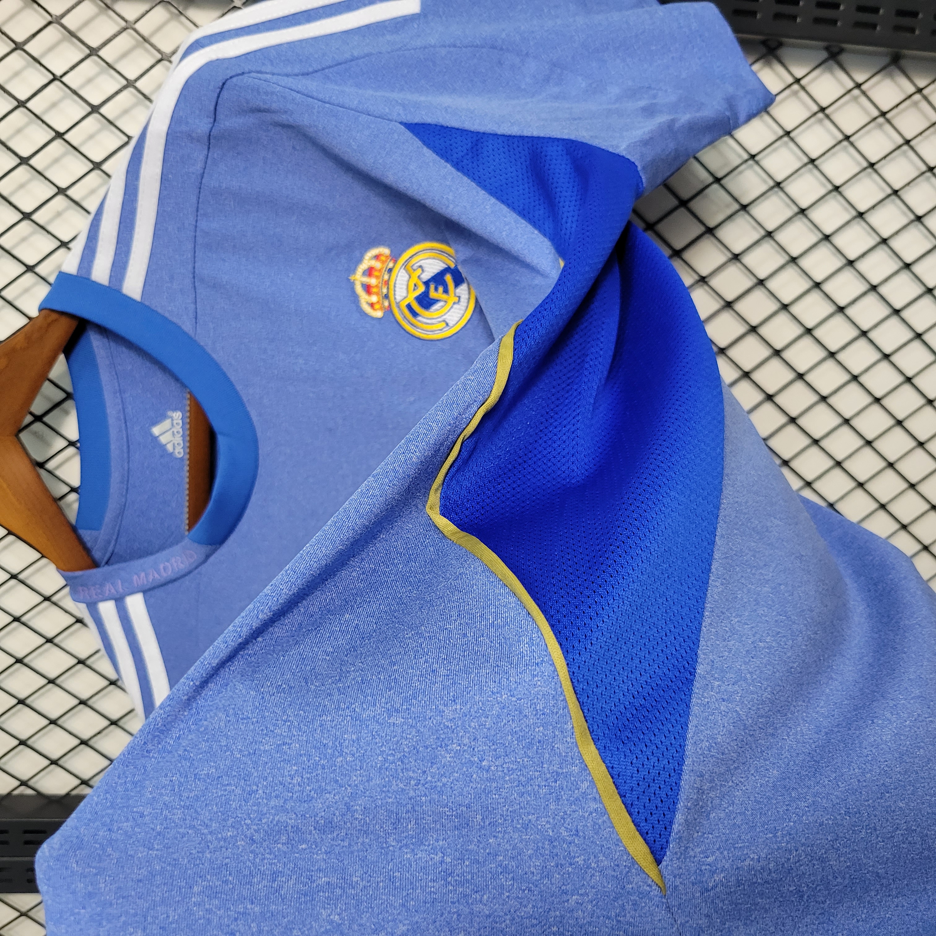 Retro Real Madrid 13-14 Away Stadium Jersey