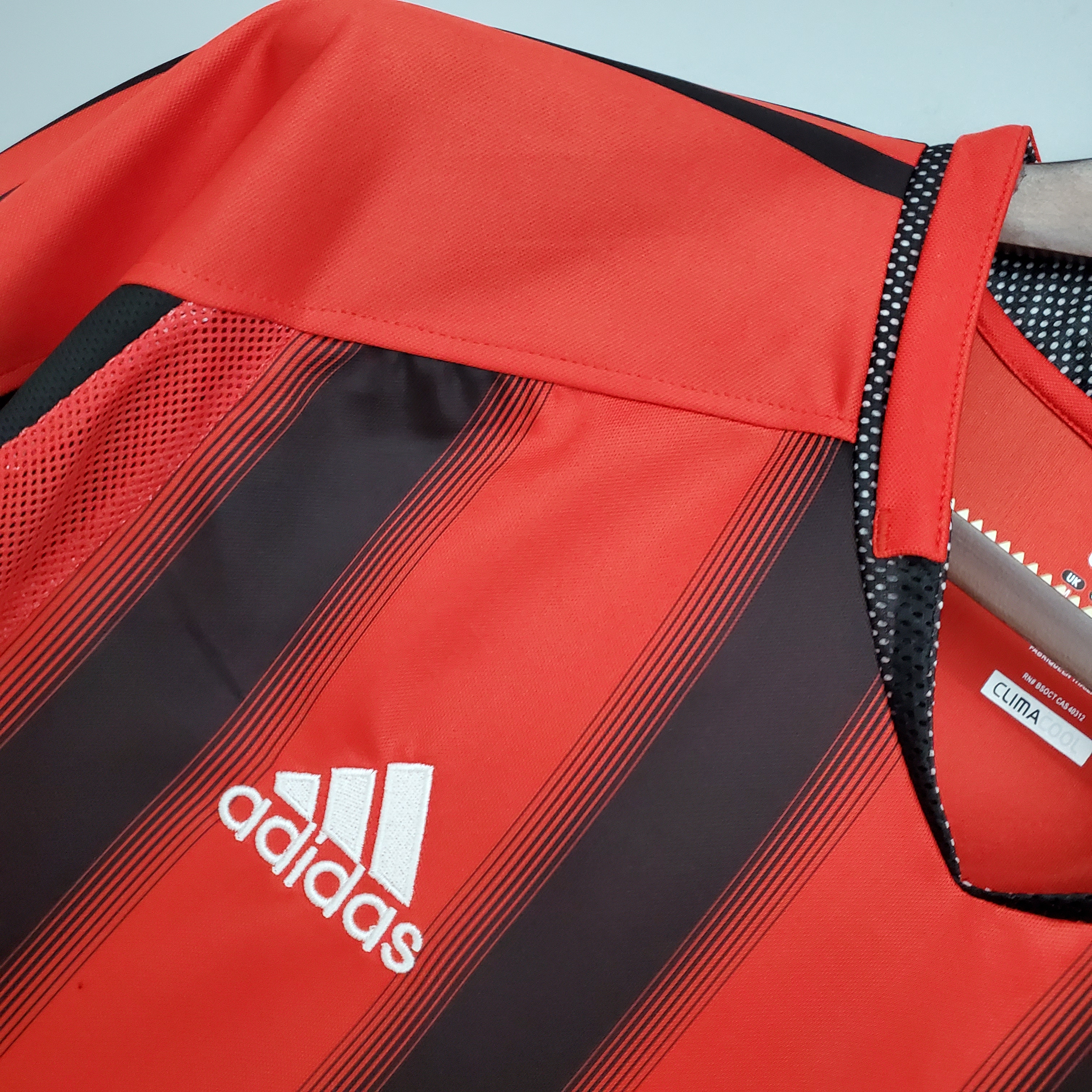 Retro AC Milan 04-05 Home Stadium Jersey