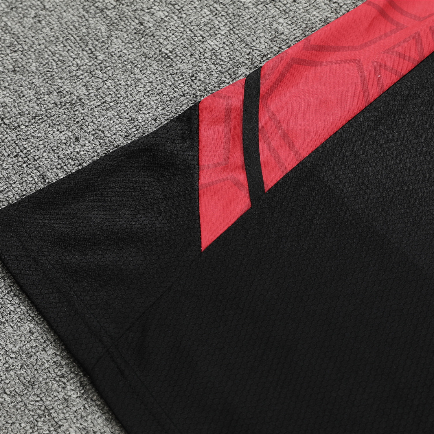 Bayern Munich 23-24 Black & Red Training Vest Suit