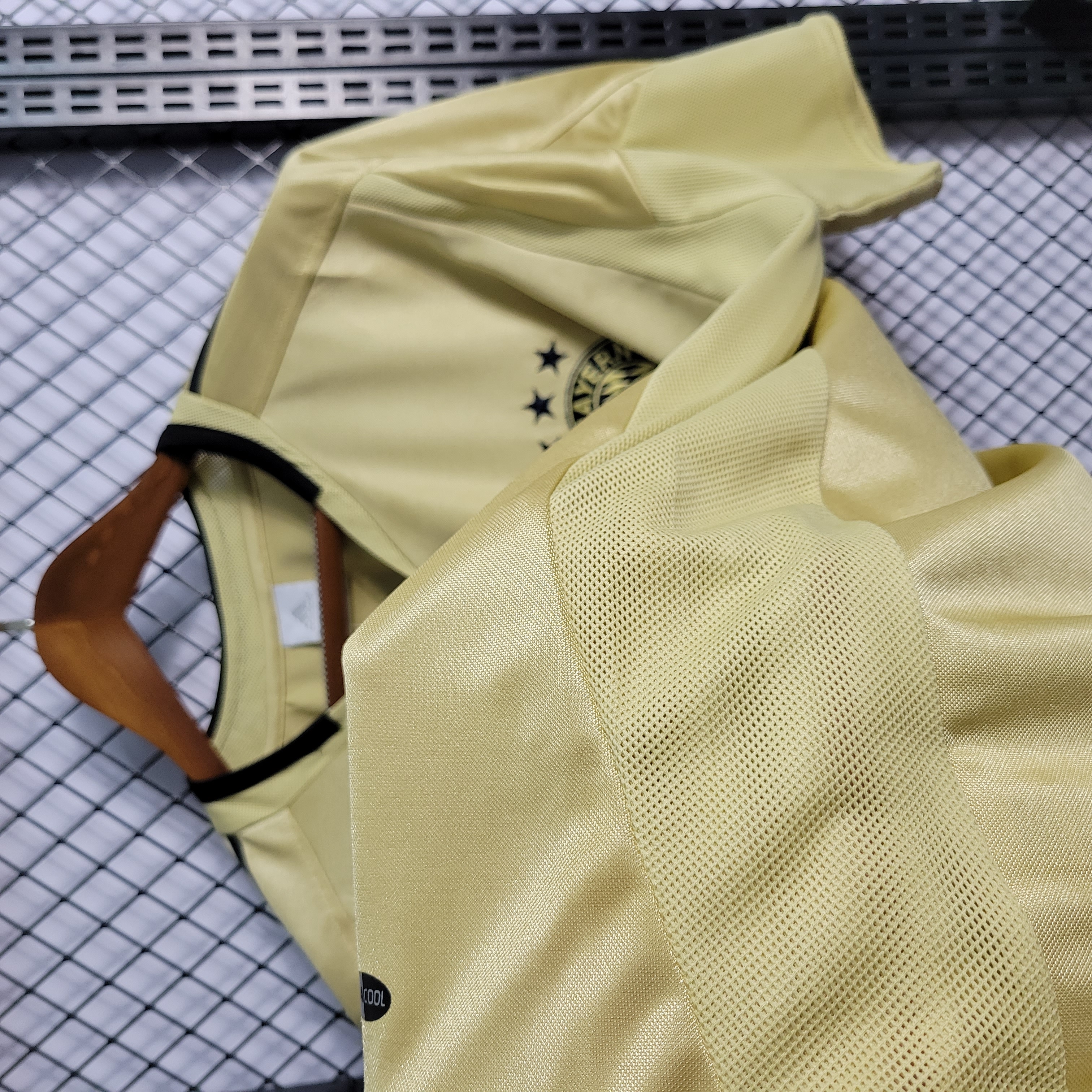 Bayern Munich Retro 04-05 Away Shirt