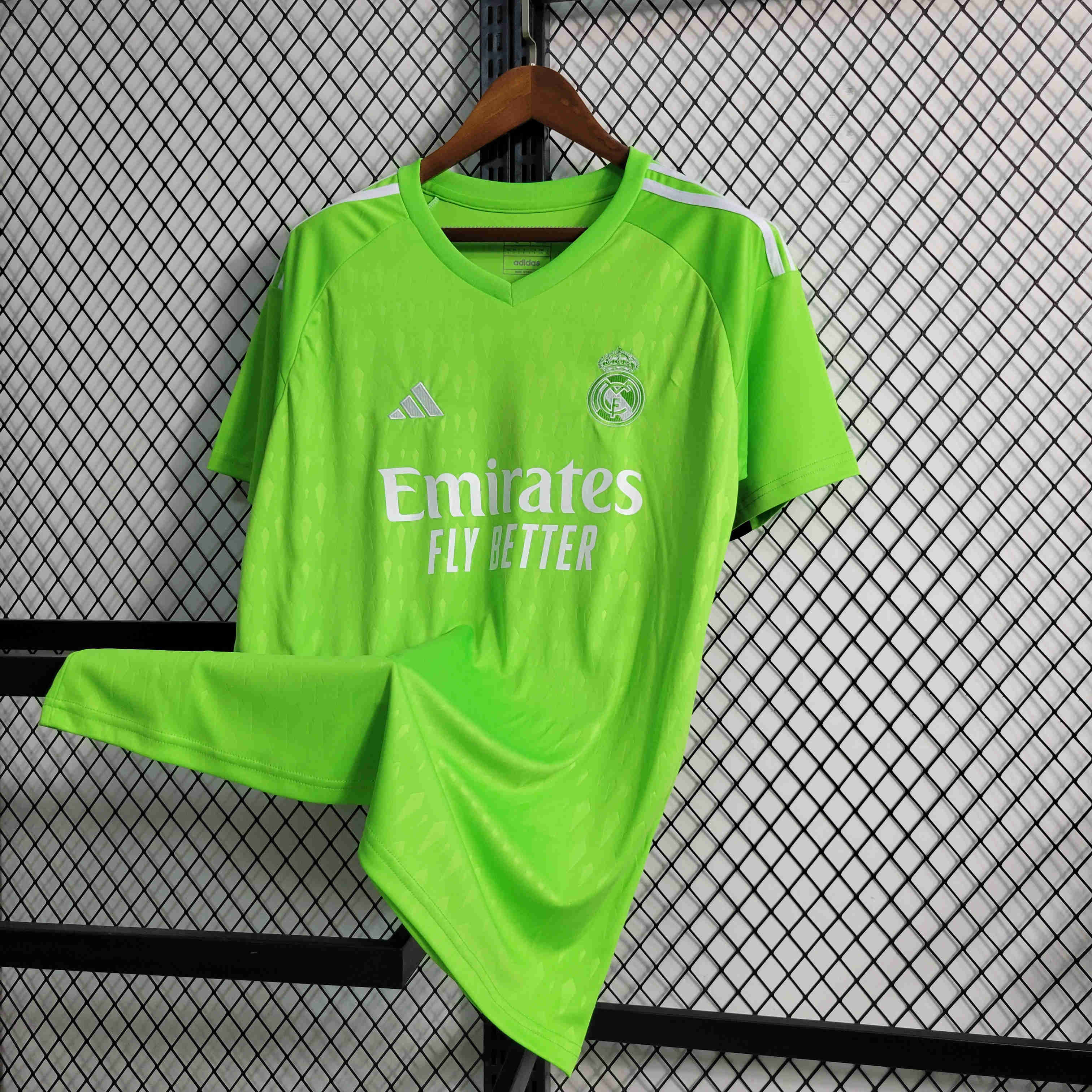 Real Madrid 23/24 Goalkeeper Green Jersey - Fans Version