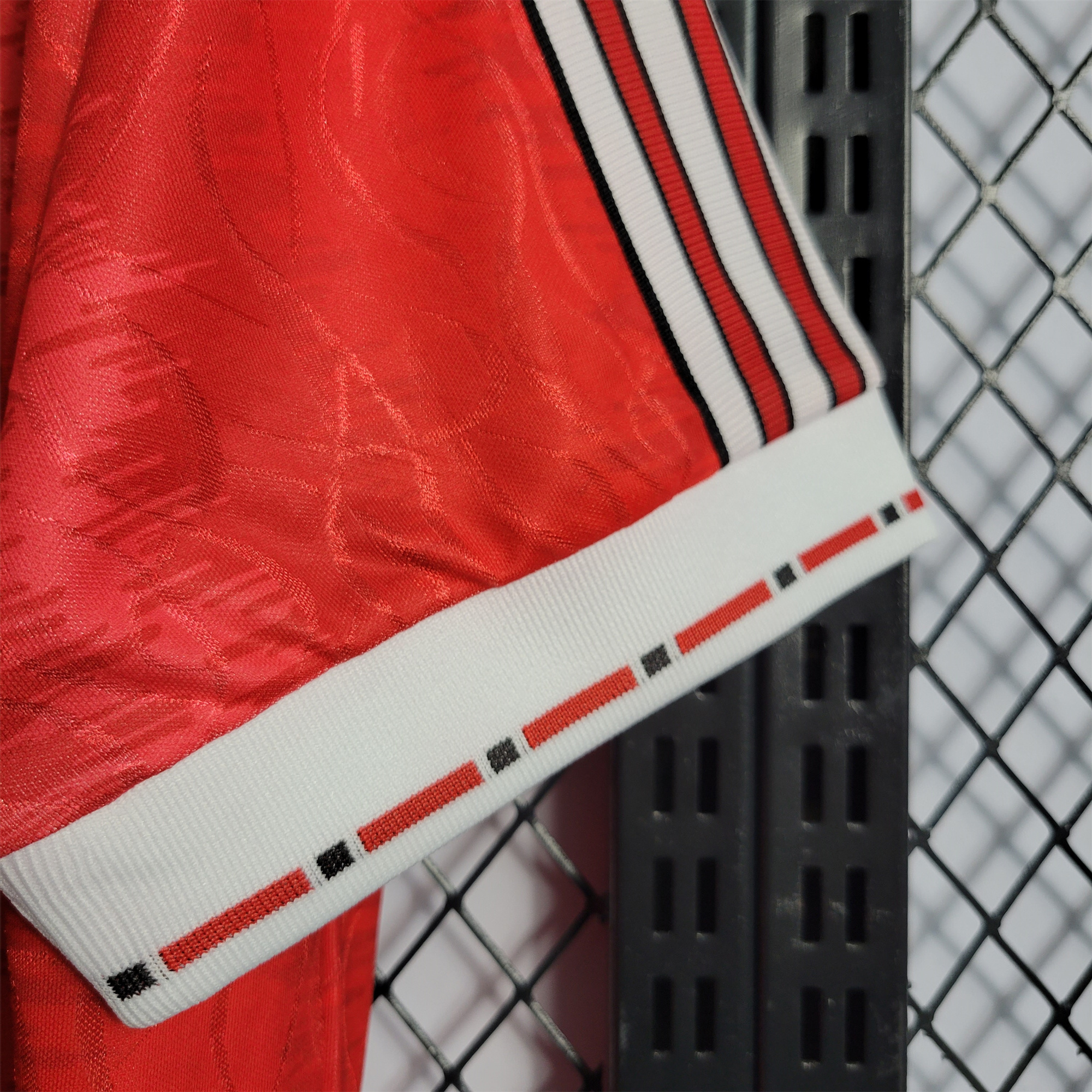 Manchester United Retro 90-92 Home Stadium Jersey