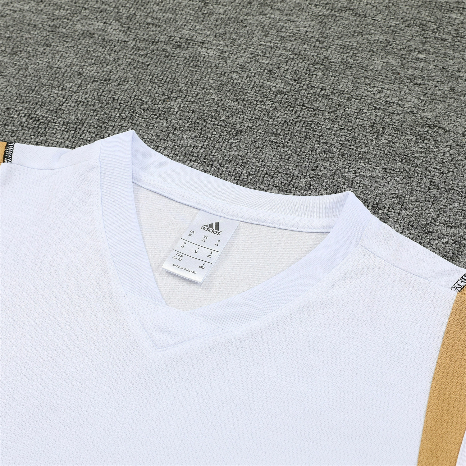 Real Madrid 23-24 Training Vest Suit White