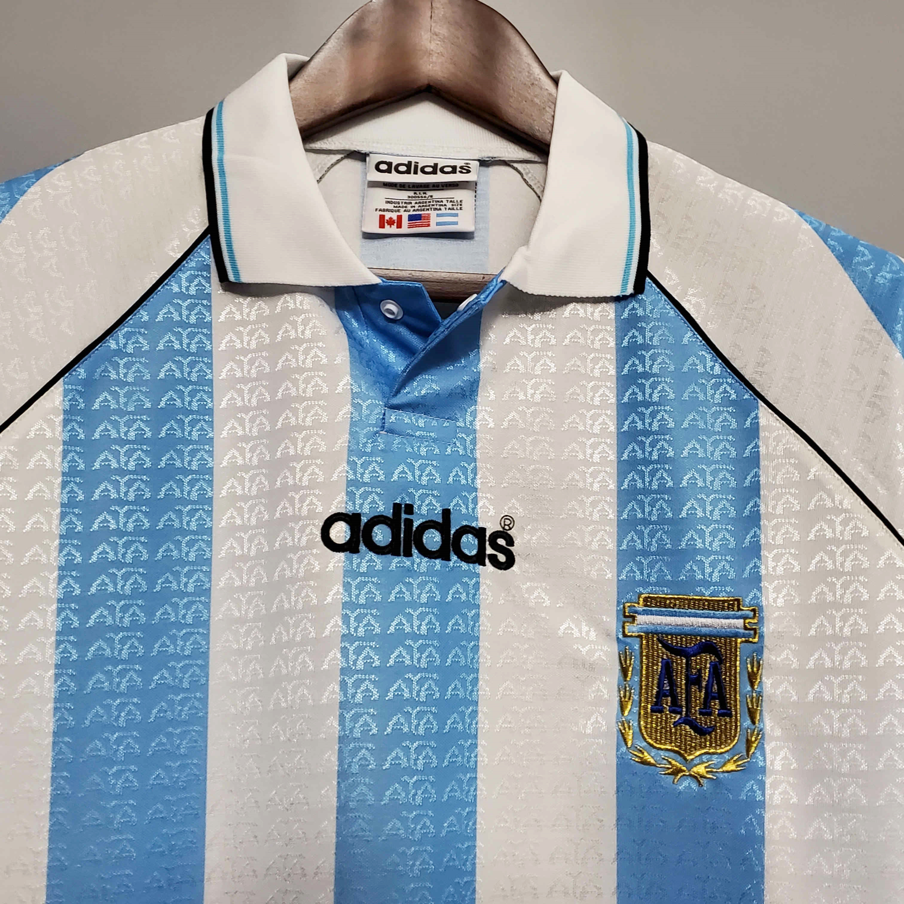 Retro Argentina 1997 Home Stadium Jersey