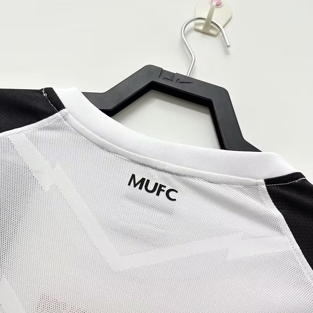 Manchester United Retro 10-11 Away Jersey - Champions League Final Version