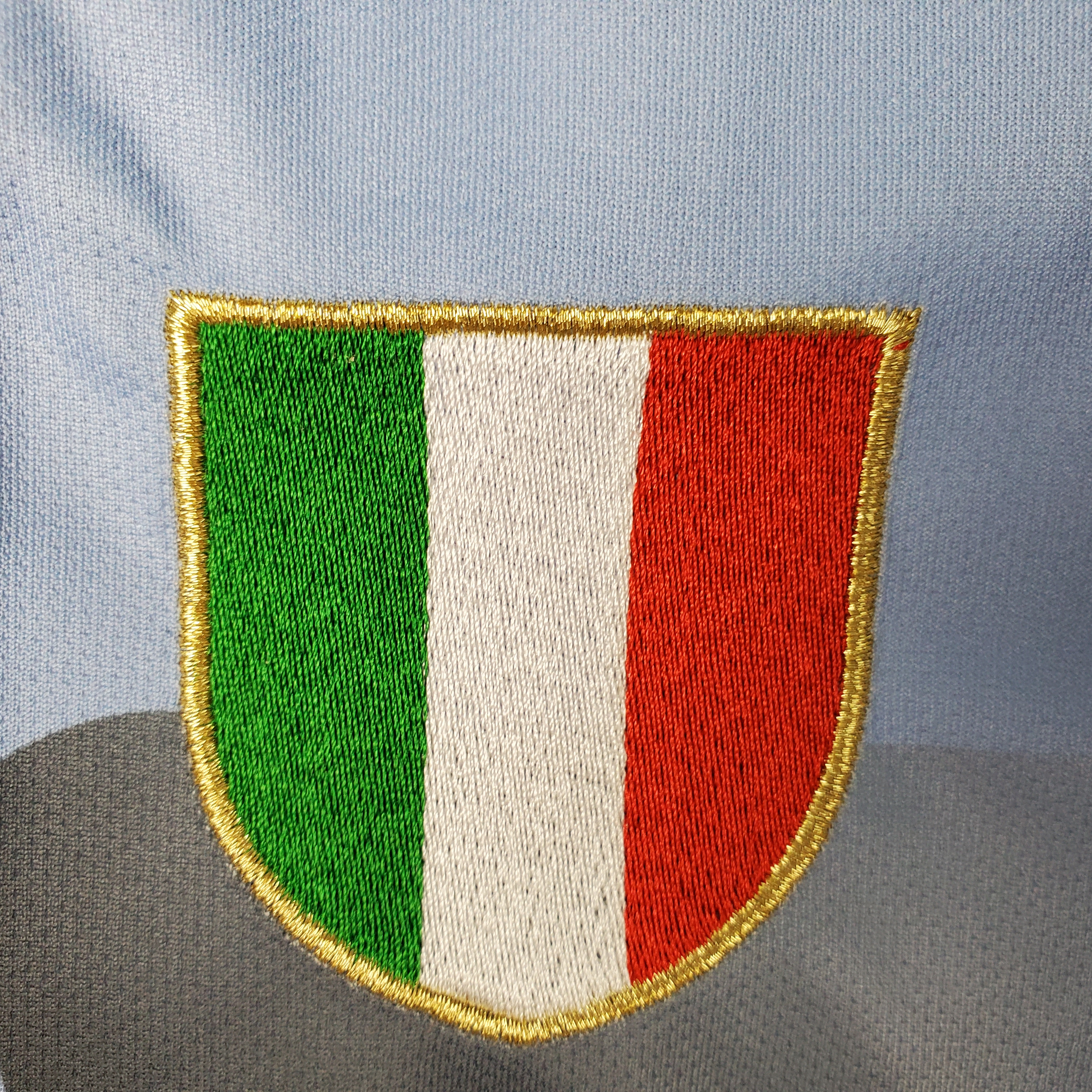 Retro Juventus 2002-03 Blue Goalkeeper Jersey