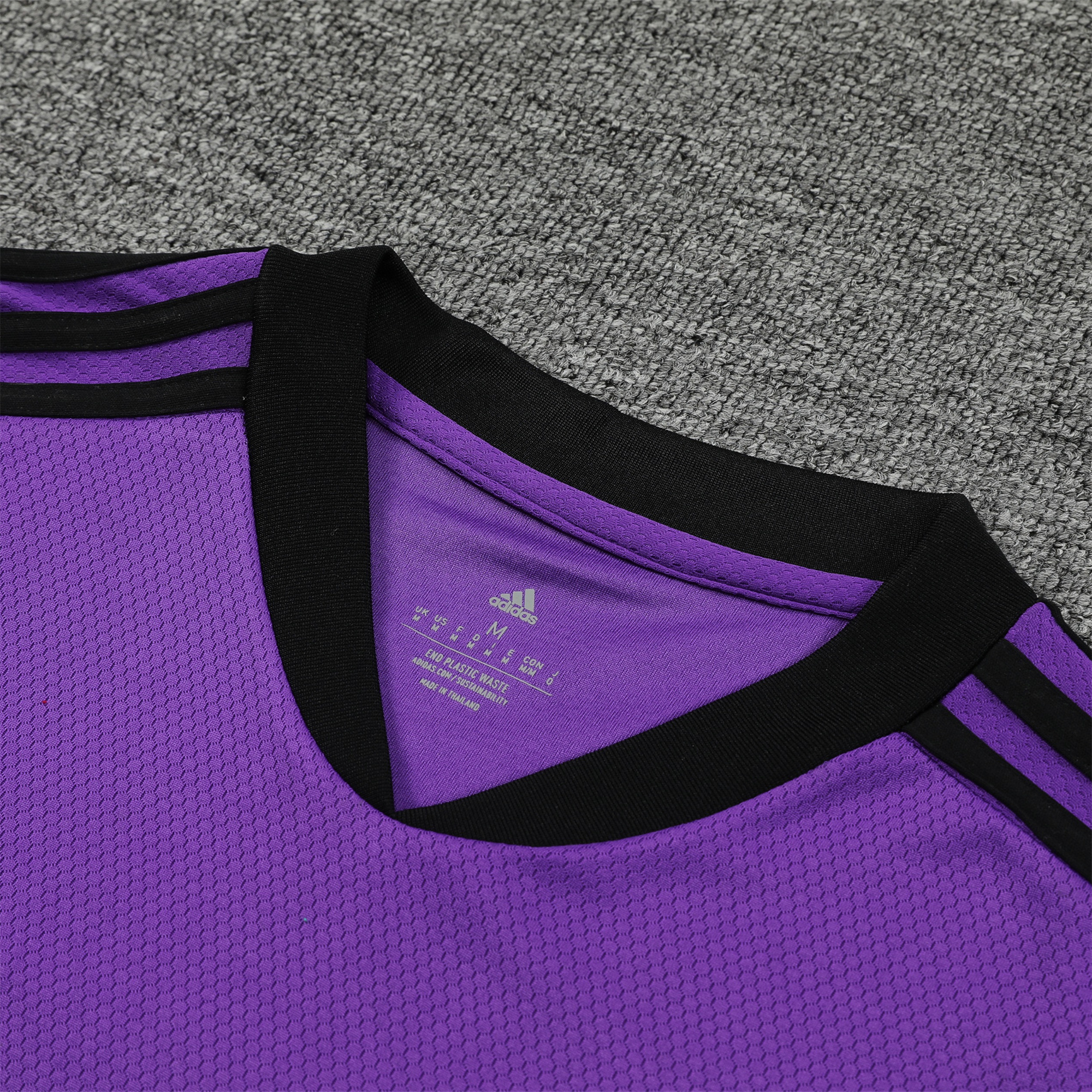 Real Madrid 23-24 Short-Sleeve Training Set - Purple