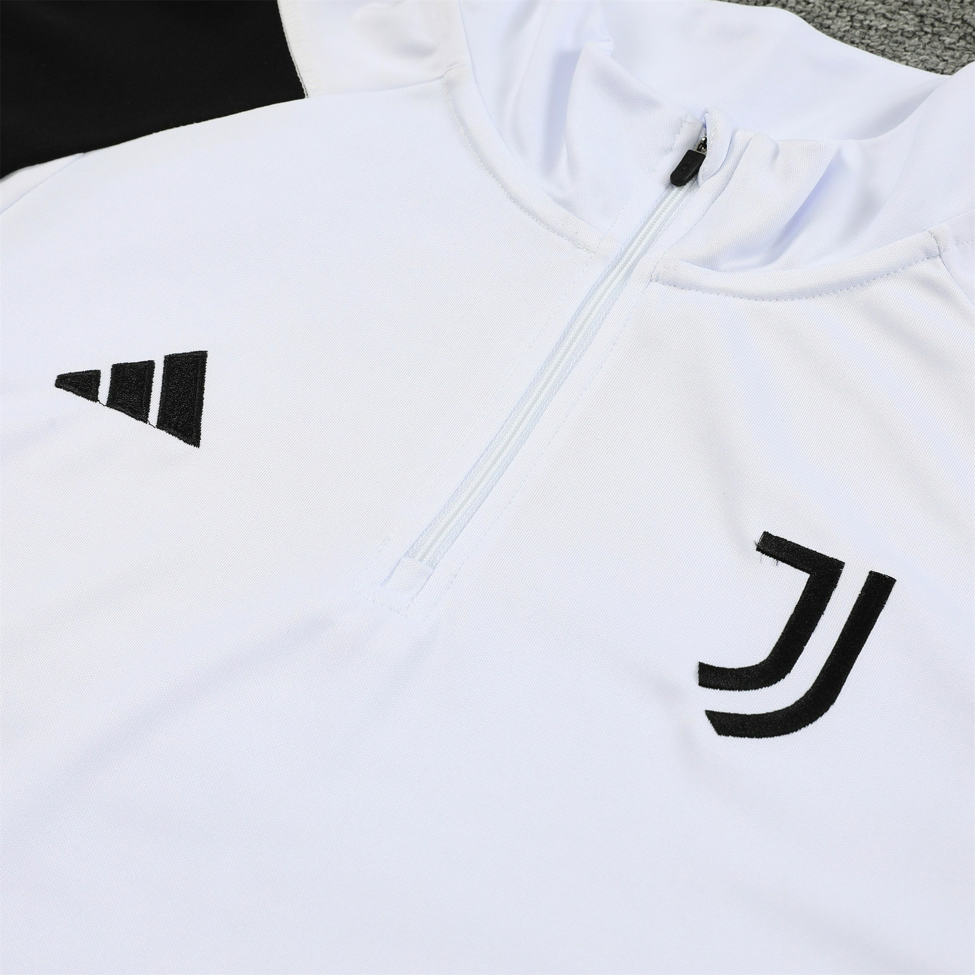 Juventus 23-24 Long Sleeve Training Set White Red