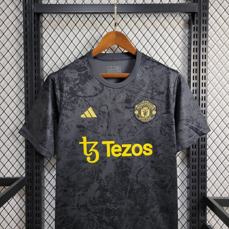Manchester United 23-24 Black Pre-match Jersey - Fans Version