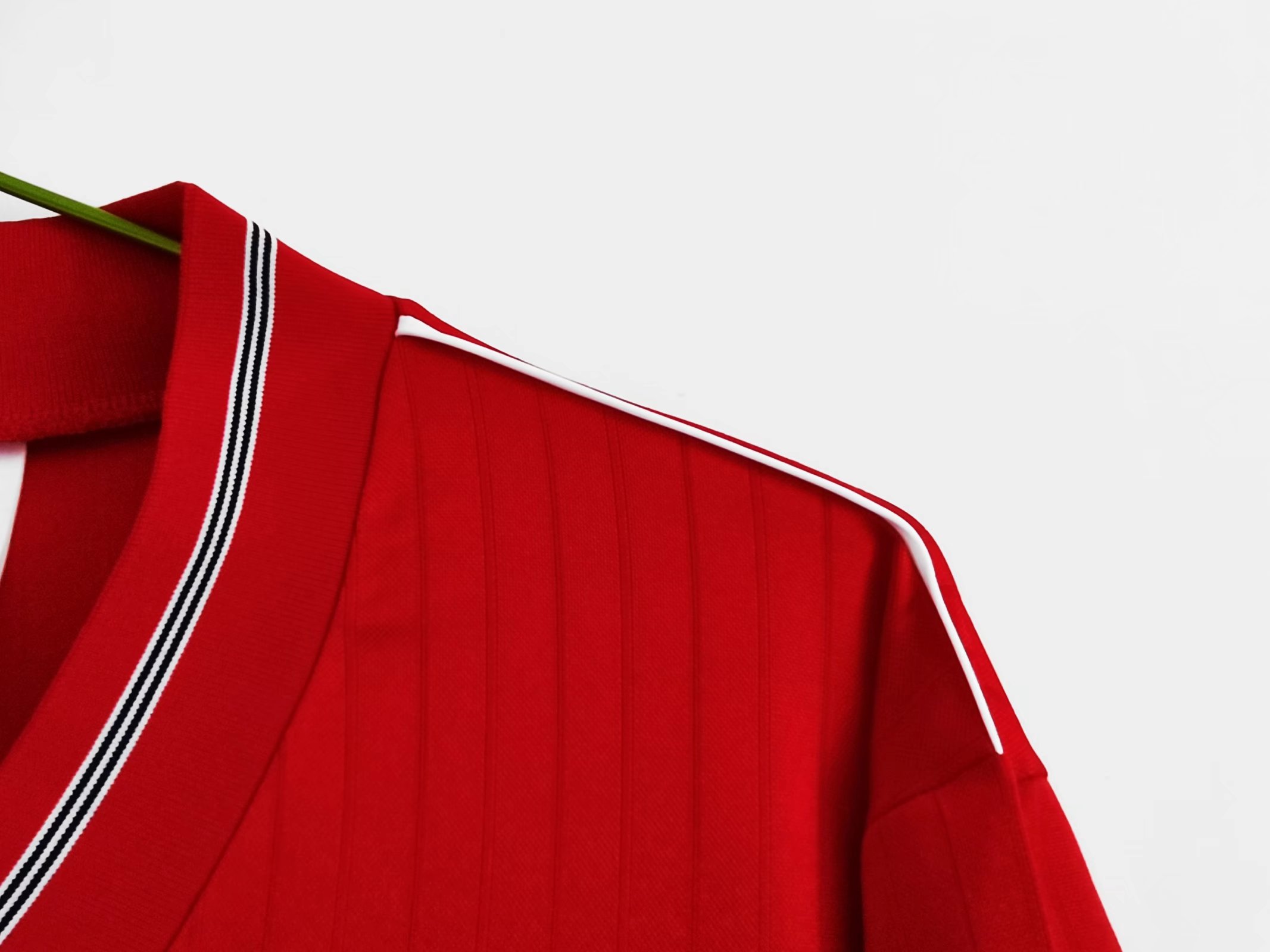 Retro England 1984-87 Away Stadium Jersey