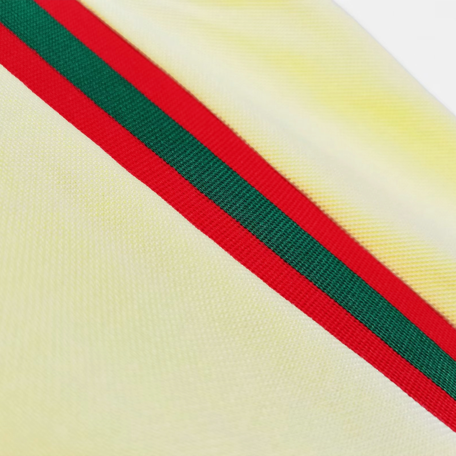 Retro Wales 1976 Away Stadium Jersey