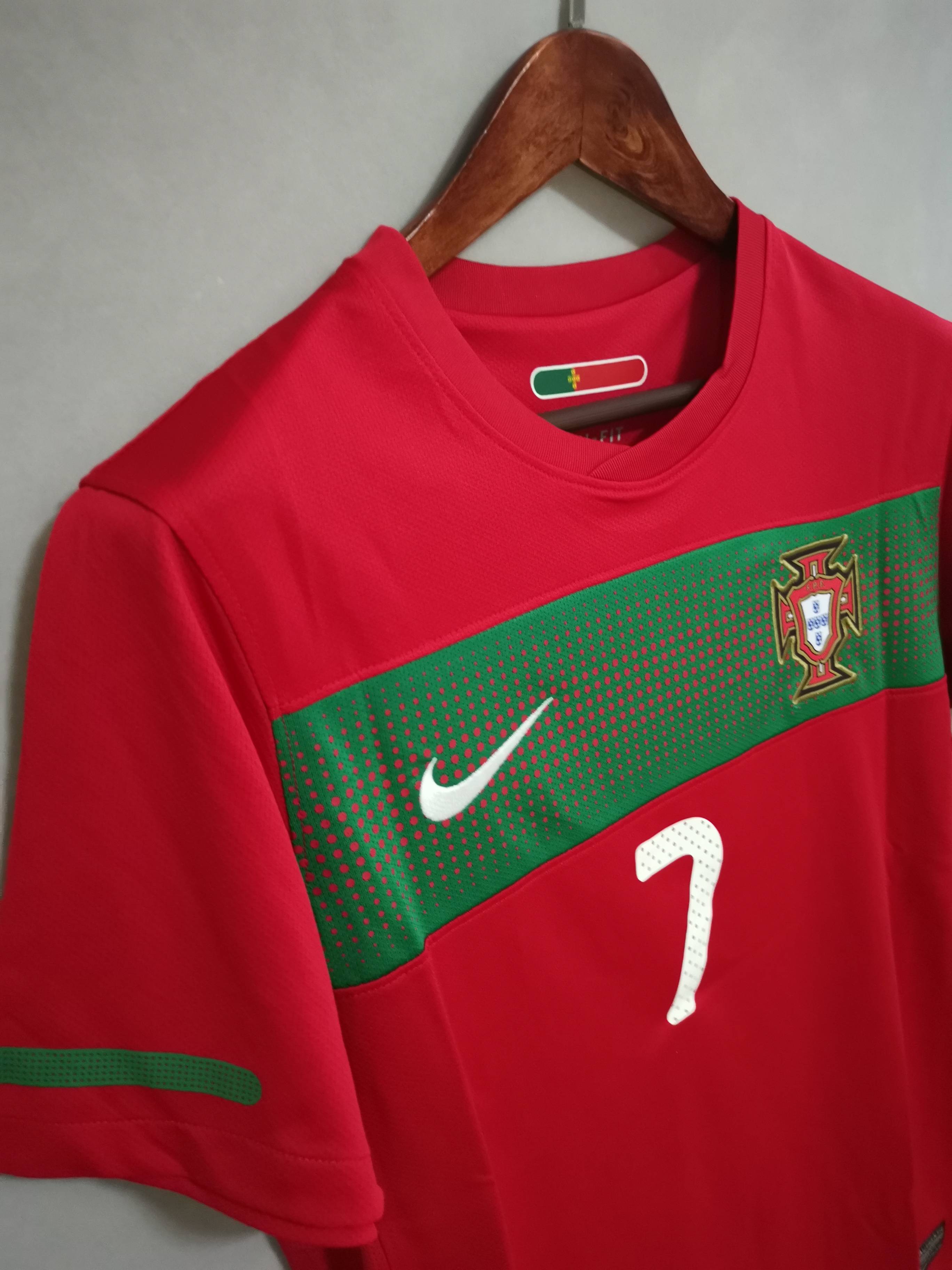 Retro Portugal 2010 Home Stadium Jersey