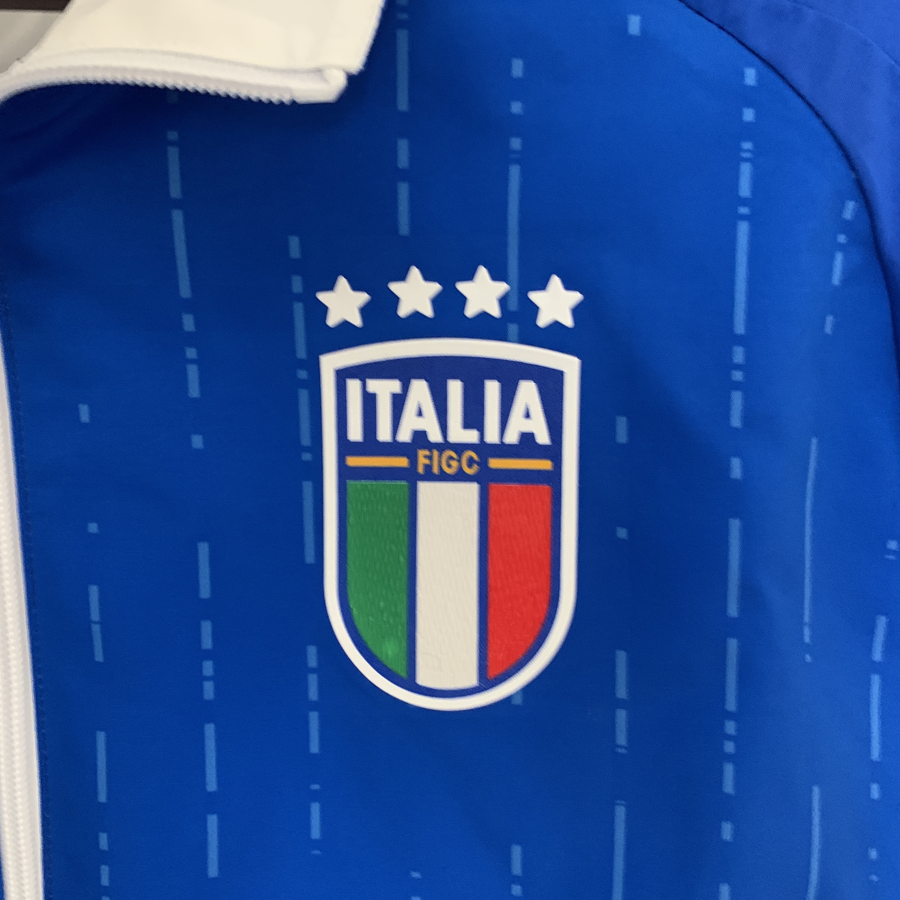 Italy 23-24 Double Sided Windbreaker - Blue & White