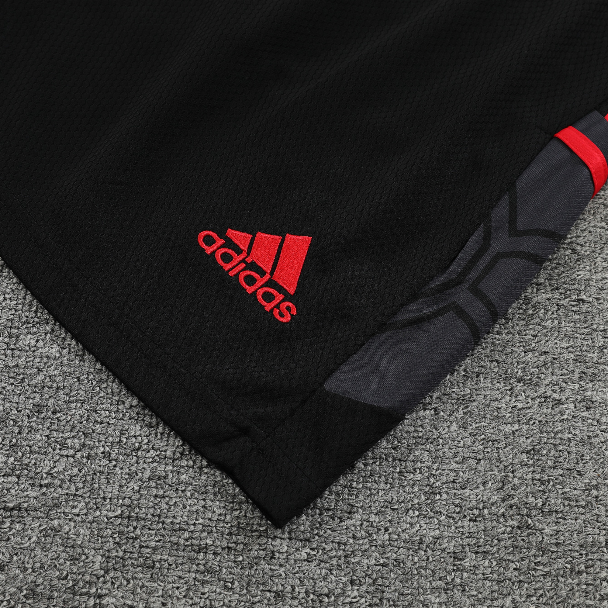 Bayern Munich 23-24 Short-Sleeve Training Set - Red