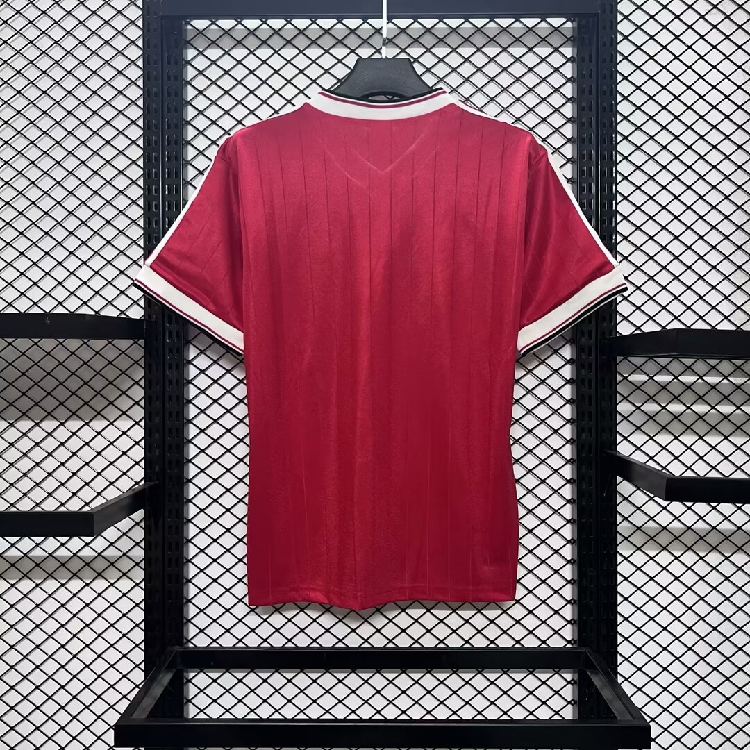 Manchester United Retro 82-83 Home Stadium Jersey