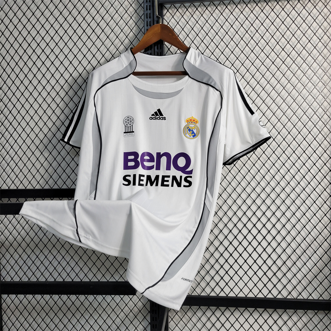 Real Madrid Retro 06-07 Home Stadium Jersey