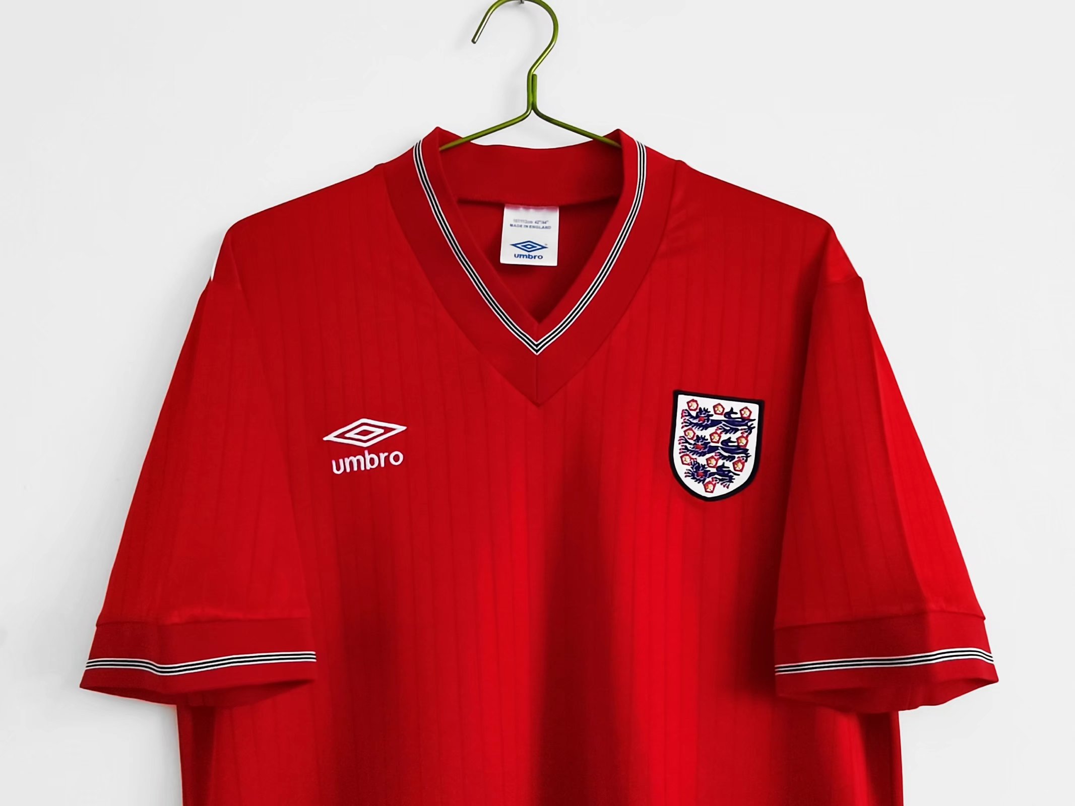 Retro England 1984-87 Away Stadium Jersey