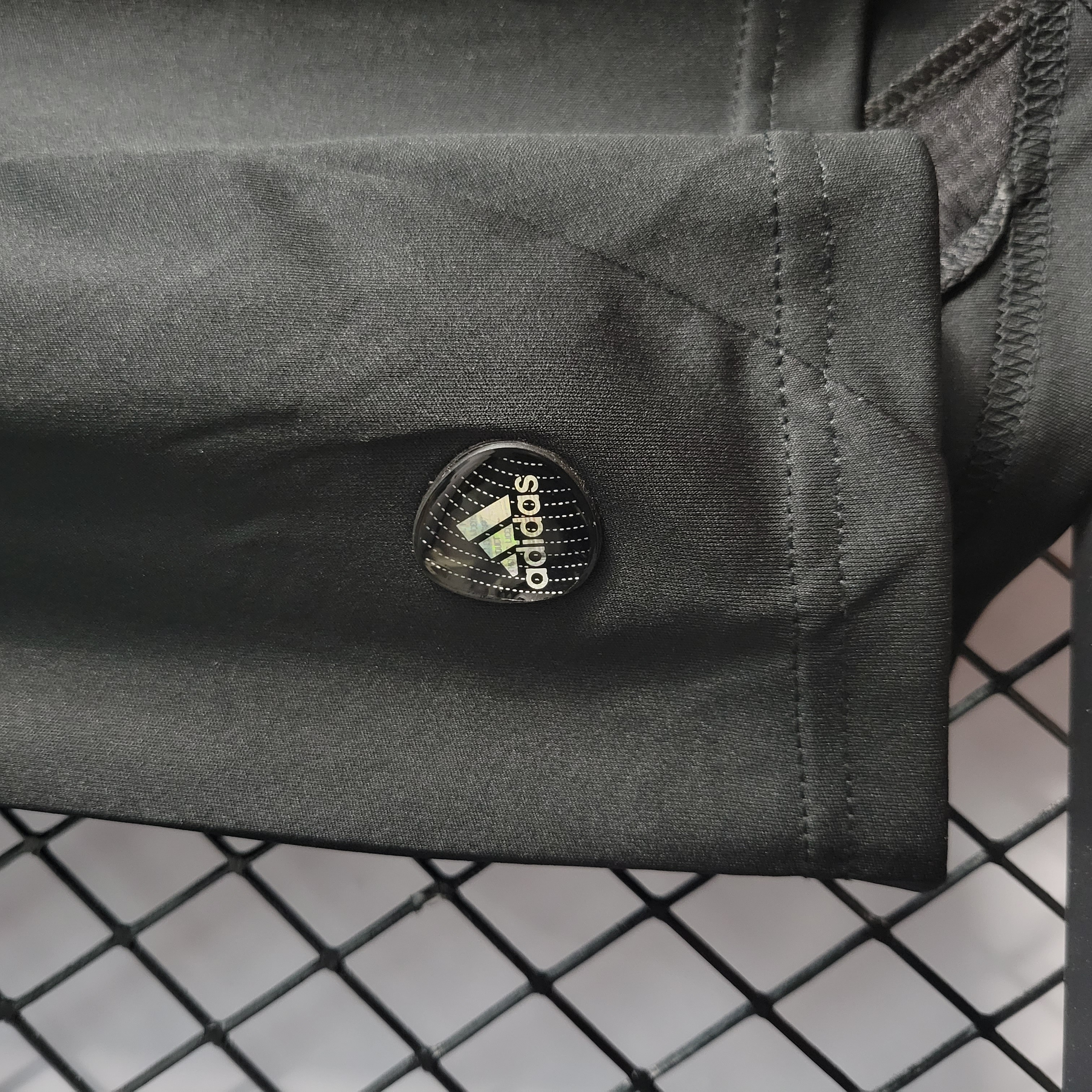Retro Real Madrid 11-12 Black Goalkeeper Jersey