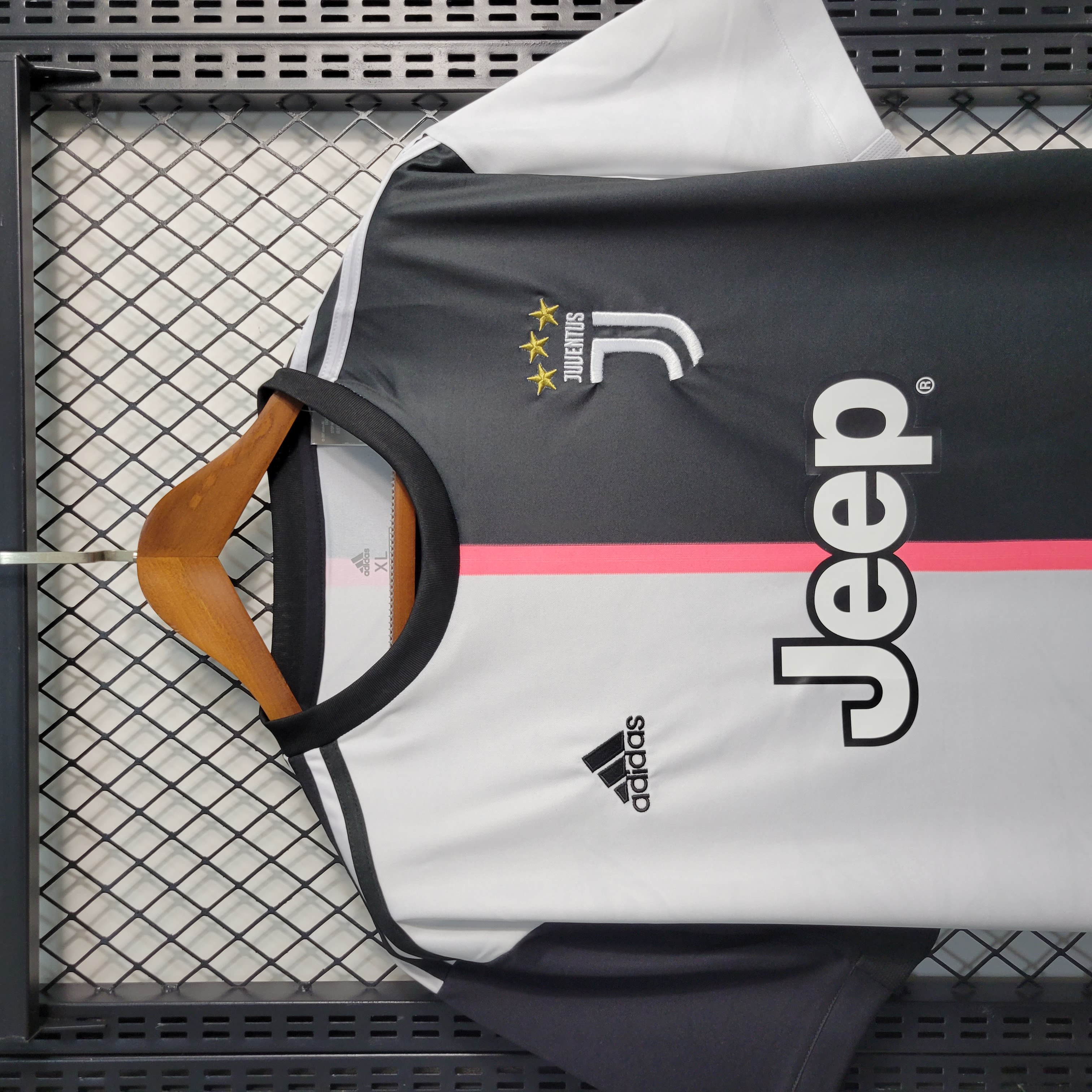 Retro Juventus 2019-20 Home Stadium Jersey