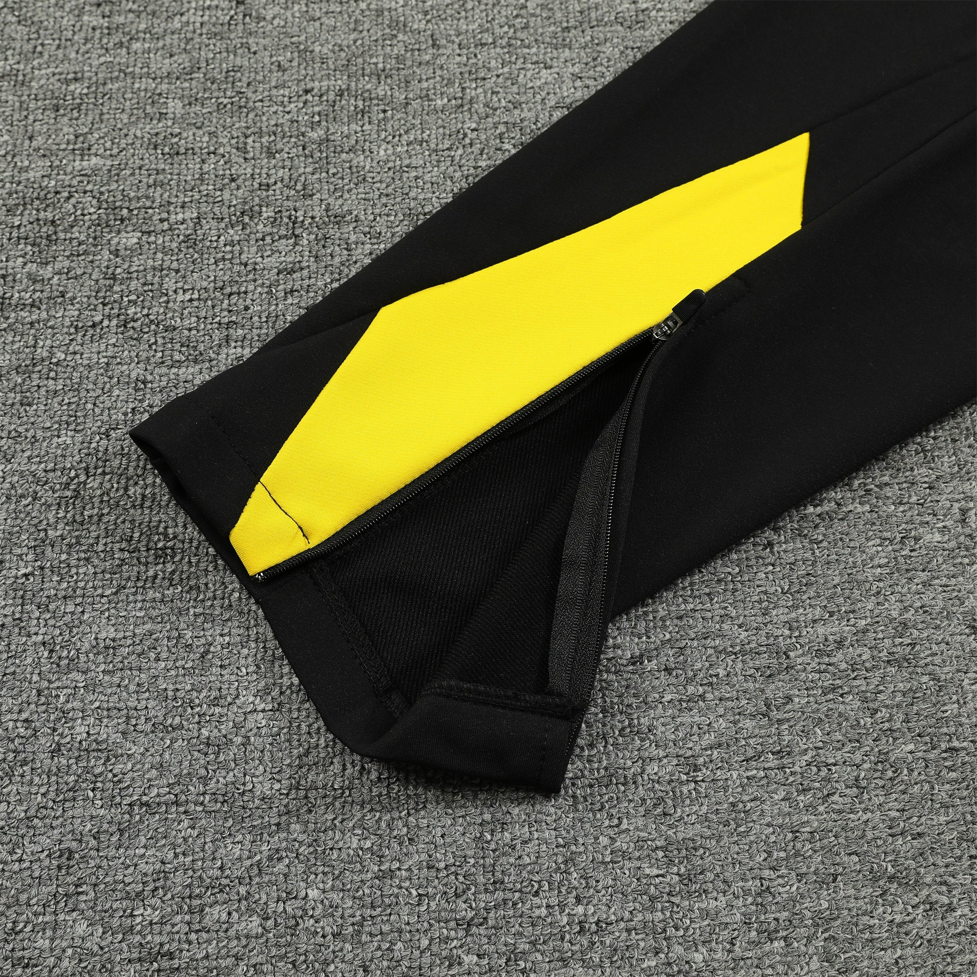 Dortmund 23-24 Men's Training Hoodie + Pants